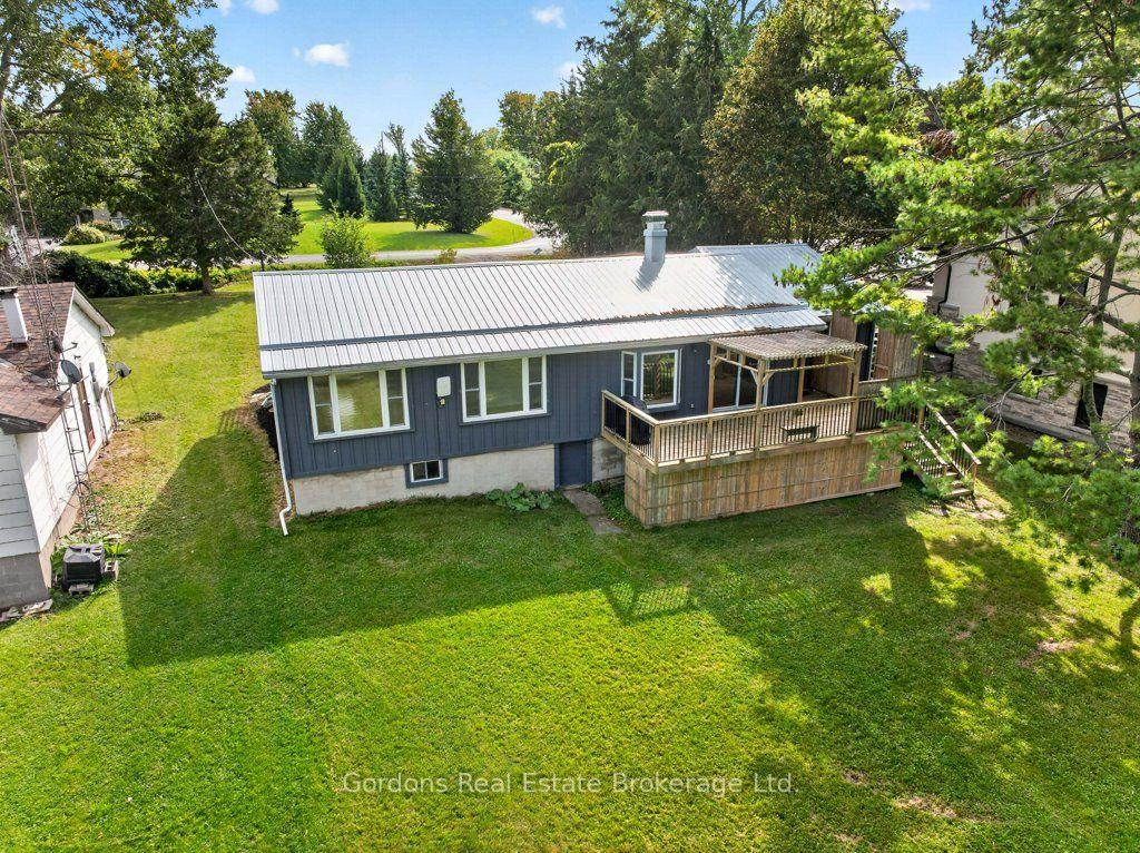 Photo 6 of 109 Prinyers Cove Crescent, Prince Edward County, North Marysburg Ward — HOMEH