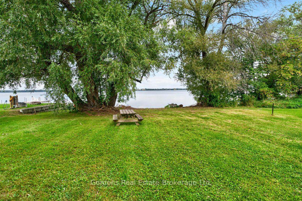 Photo 12 of 109 Prinyers Cove Crescent, Prince Edward County, North Marysburg Ward — HOMEH