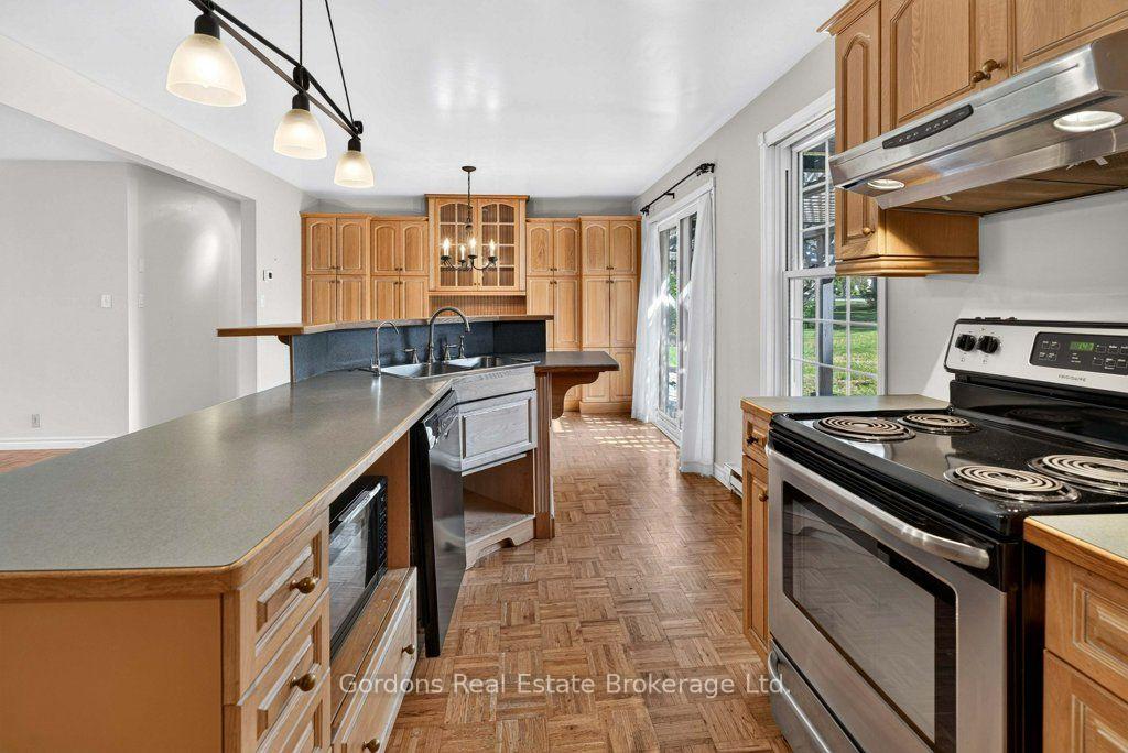 Photo 21 of 109 Prinyers Cove Crescent, Prince Edward County, North Marysburg Ward — HOMEH