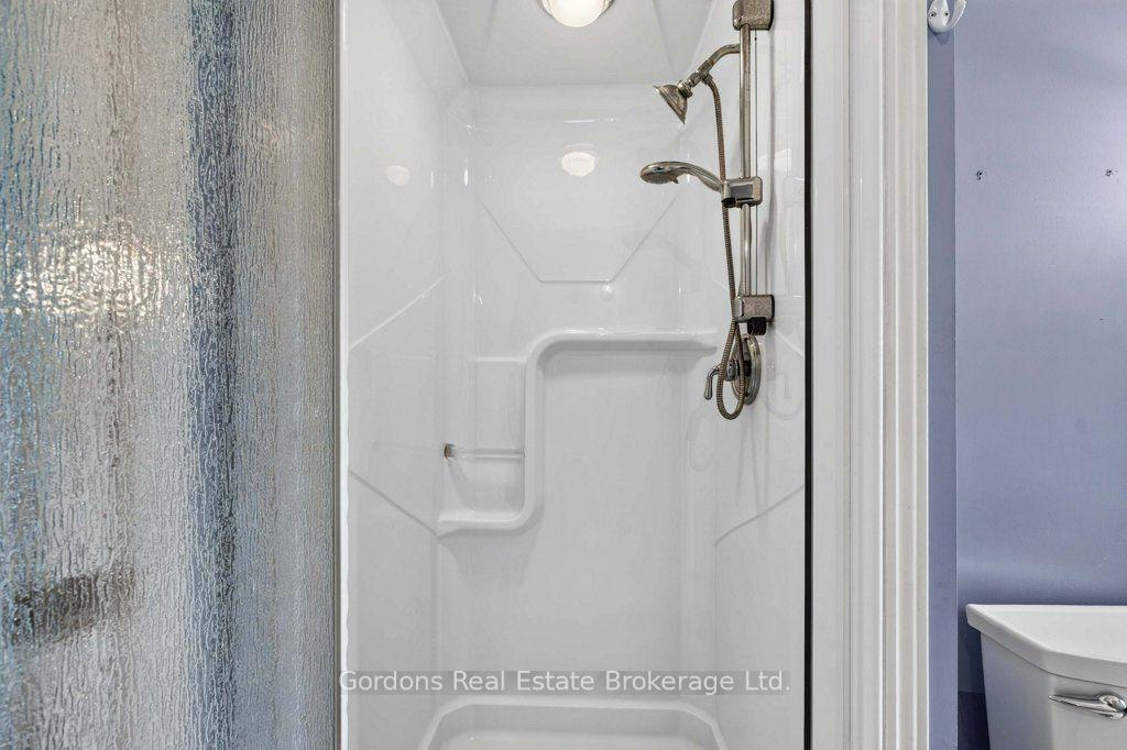 Photo 38 of 109 Prinyers Cove Crescent, Prince Edward County, North Marysburg Ward — HOMEH