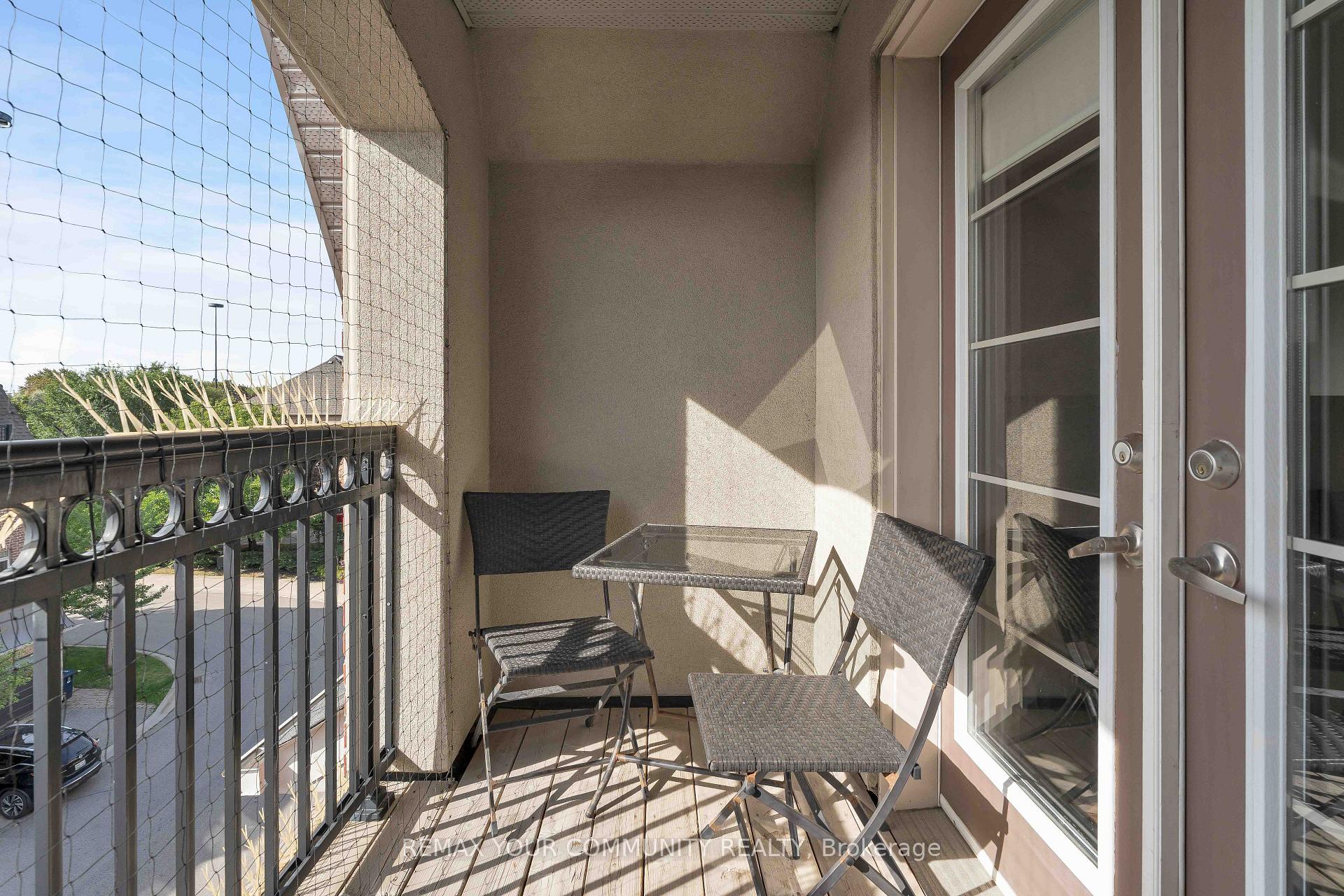Photo 27 of 24 Gala Lane, Etobicoke, Stonegate-Queensway — HOMEH