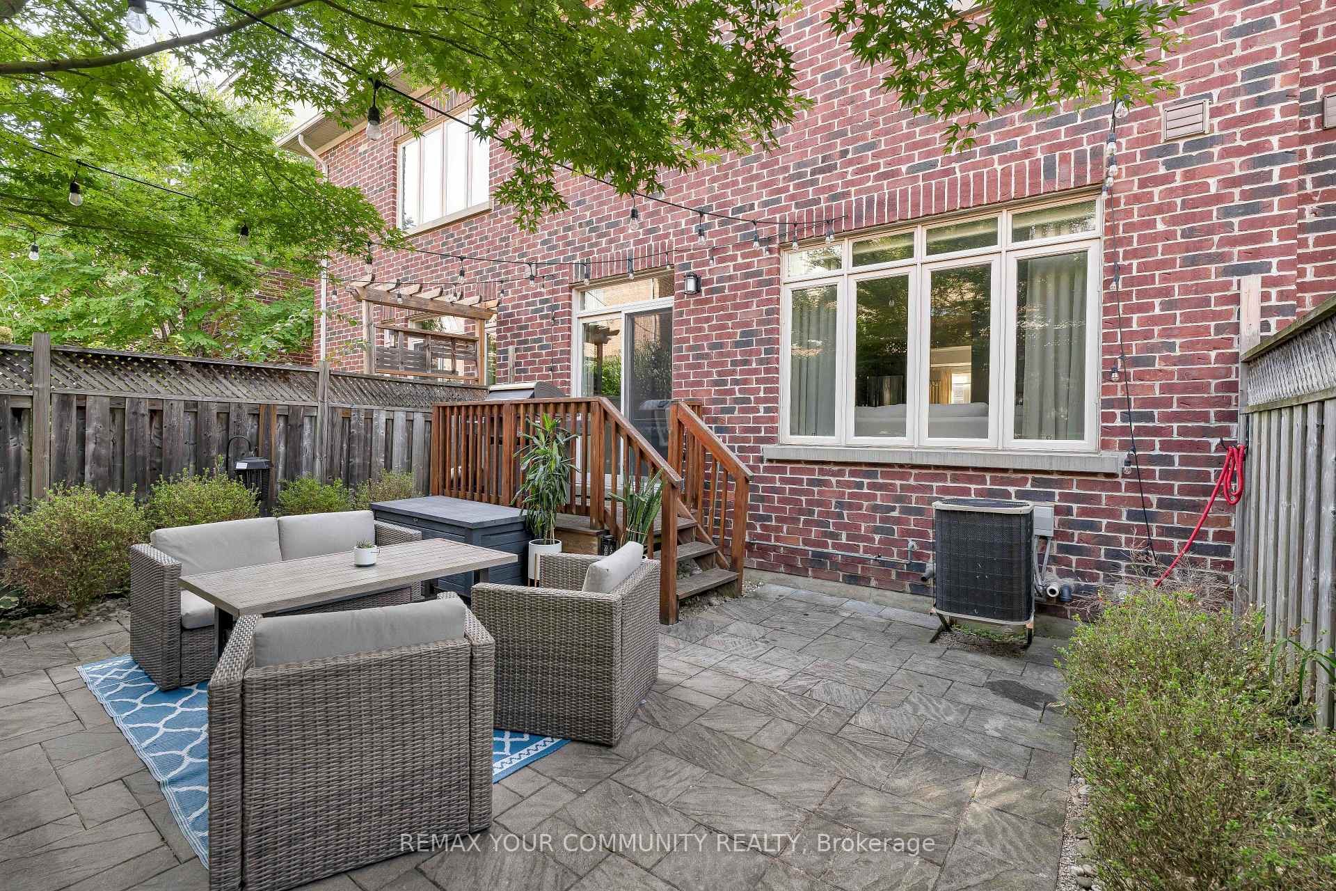 Photo 33 of 24 Gala Lane, Etobicoke, Stonegate-Queensway — HOMEH