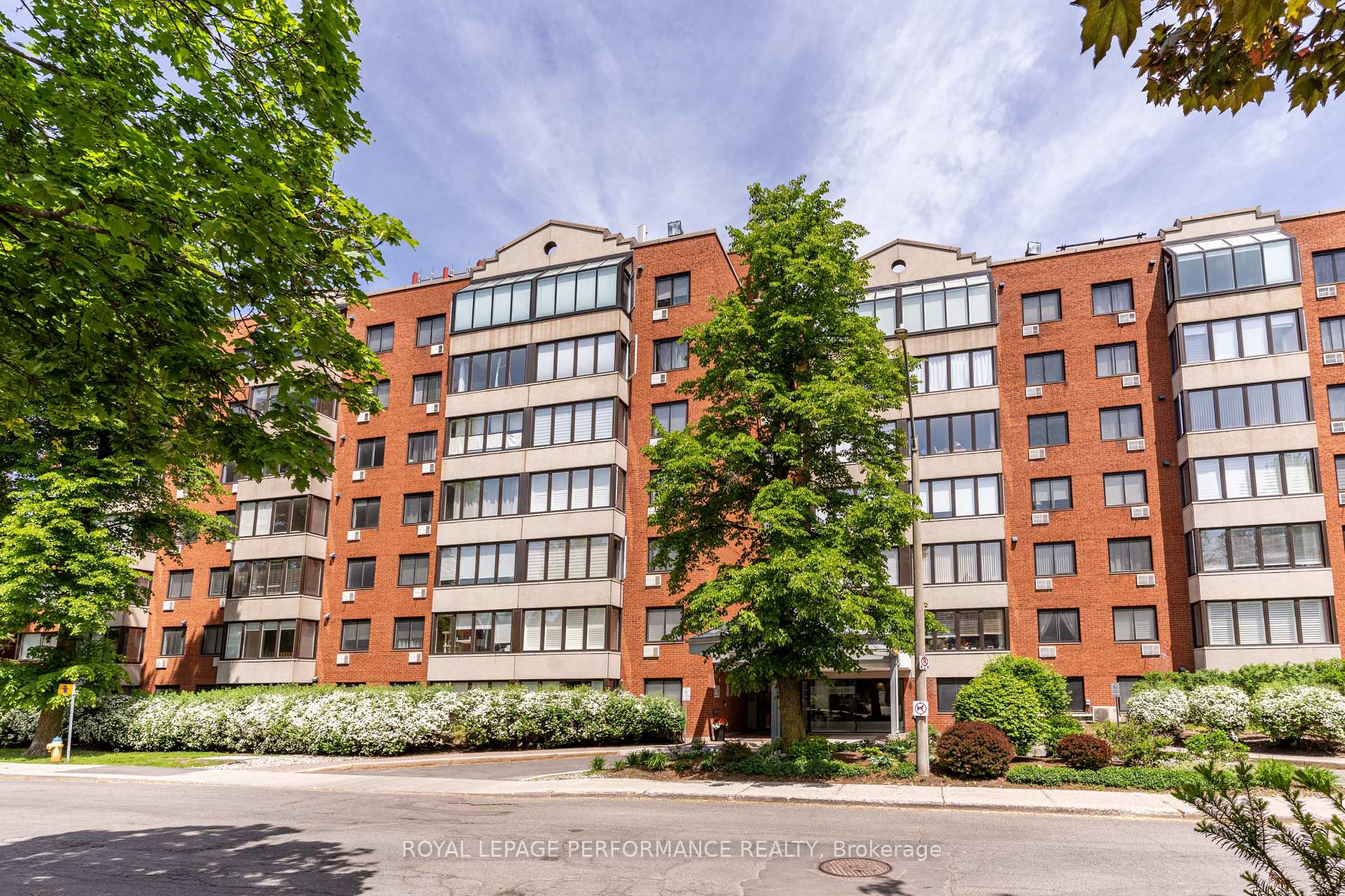 Photo of Unit 609, 225 Alvin Road