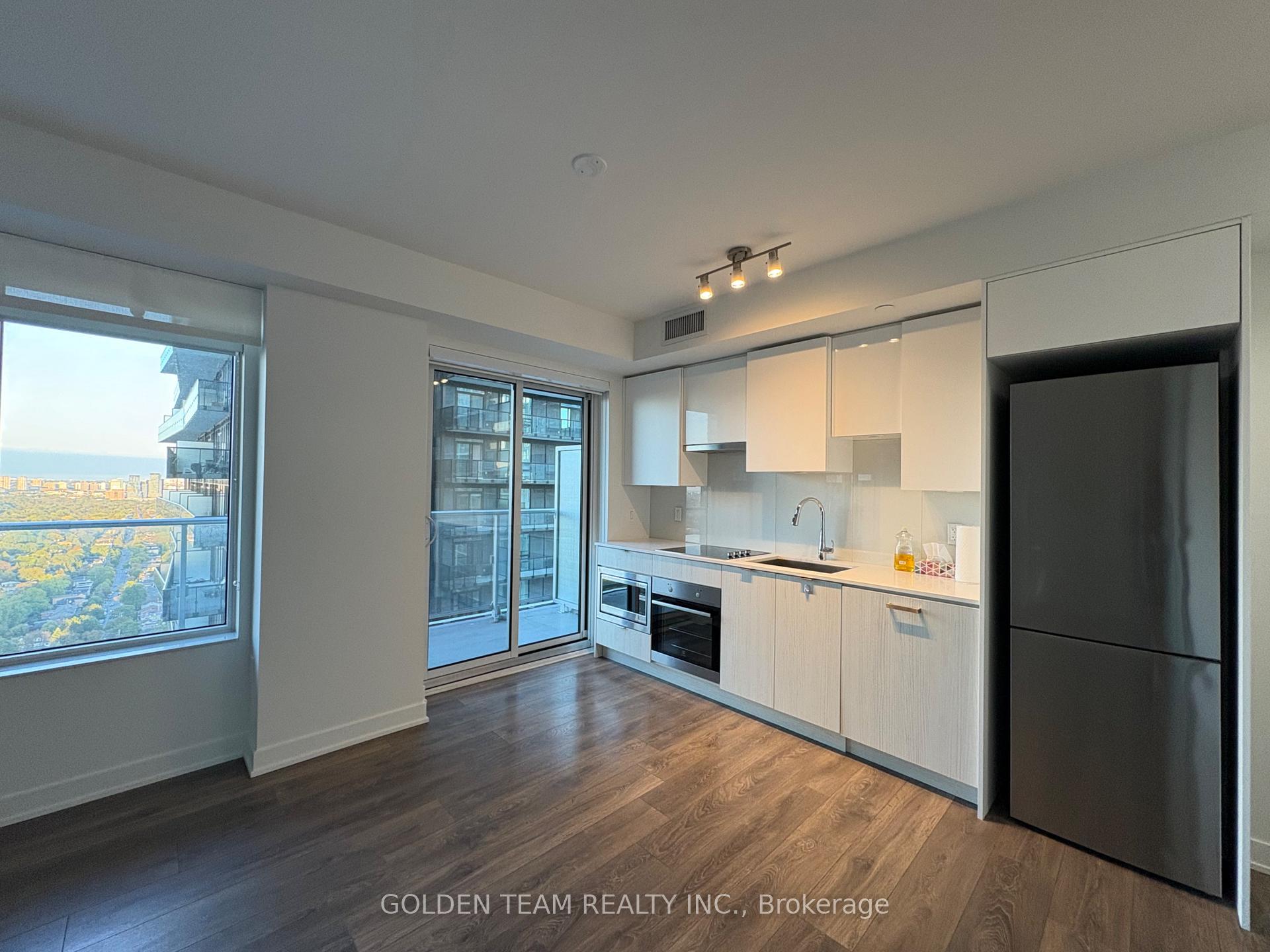 Photo 3 of Unit 3403, 99 Broadway Avenue, Toronto, Mount Pleasant West — HOMEH