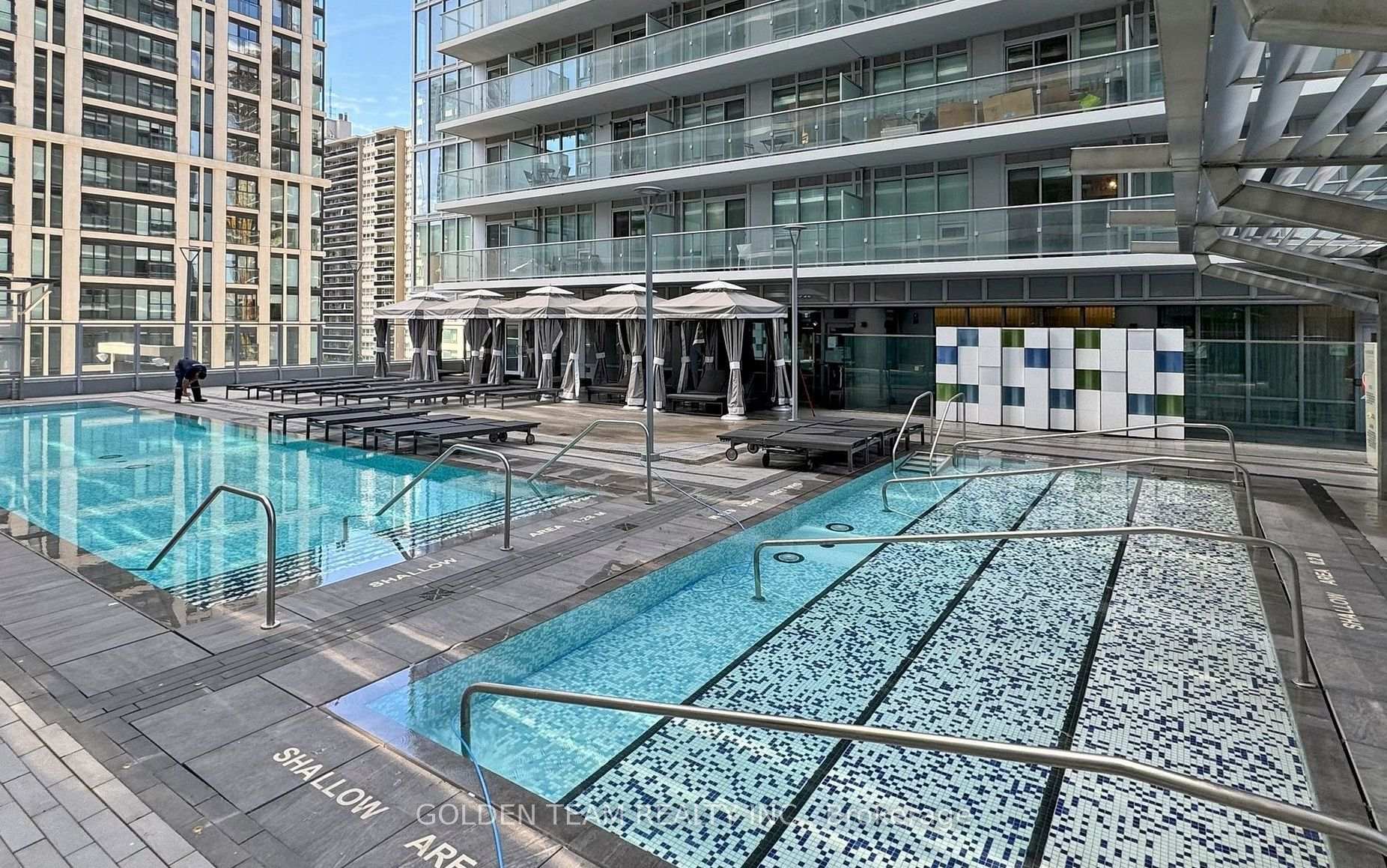 Photo 17 of Unit 3403, 99 Broadway Avenue, Toronto, Mount Pleasant West — HOMEH
