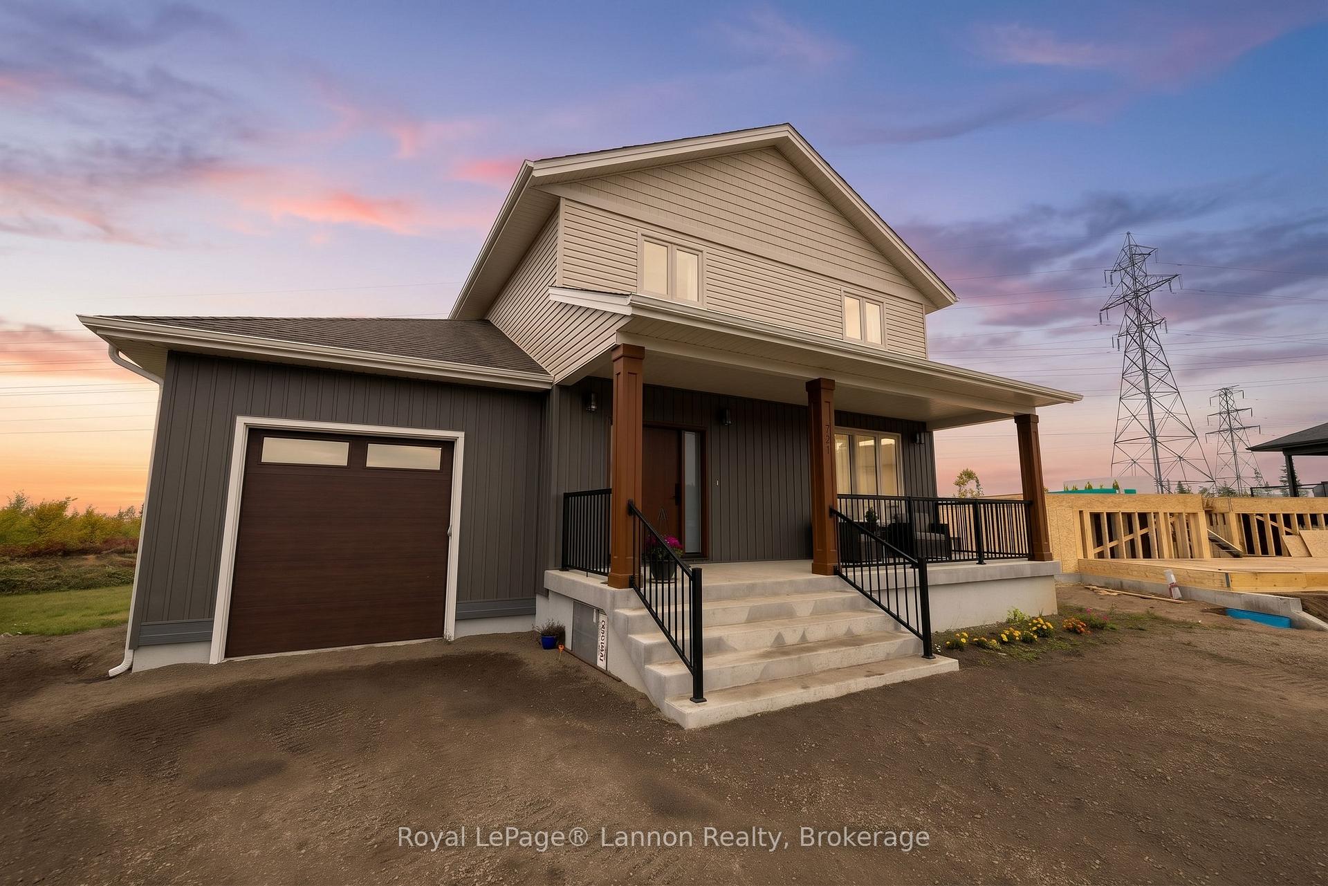 Photo of 721 Topaz Place