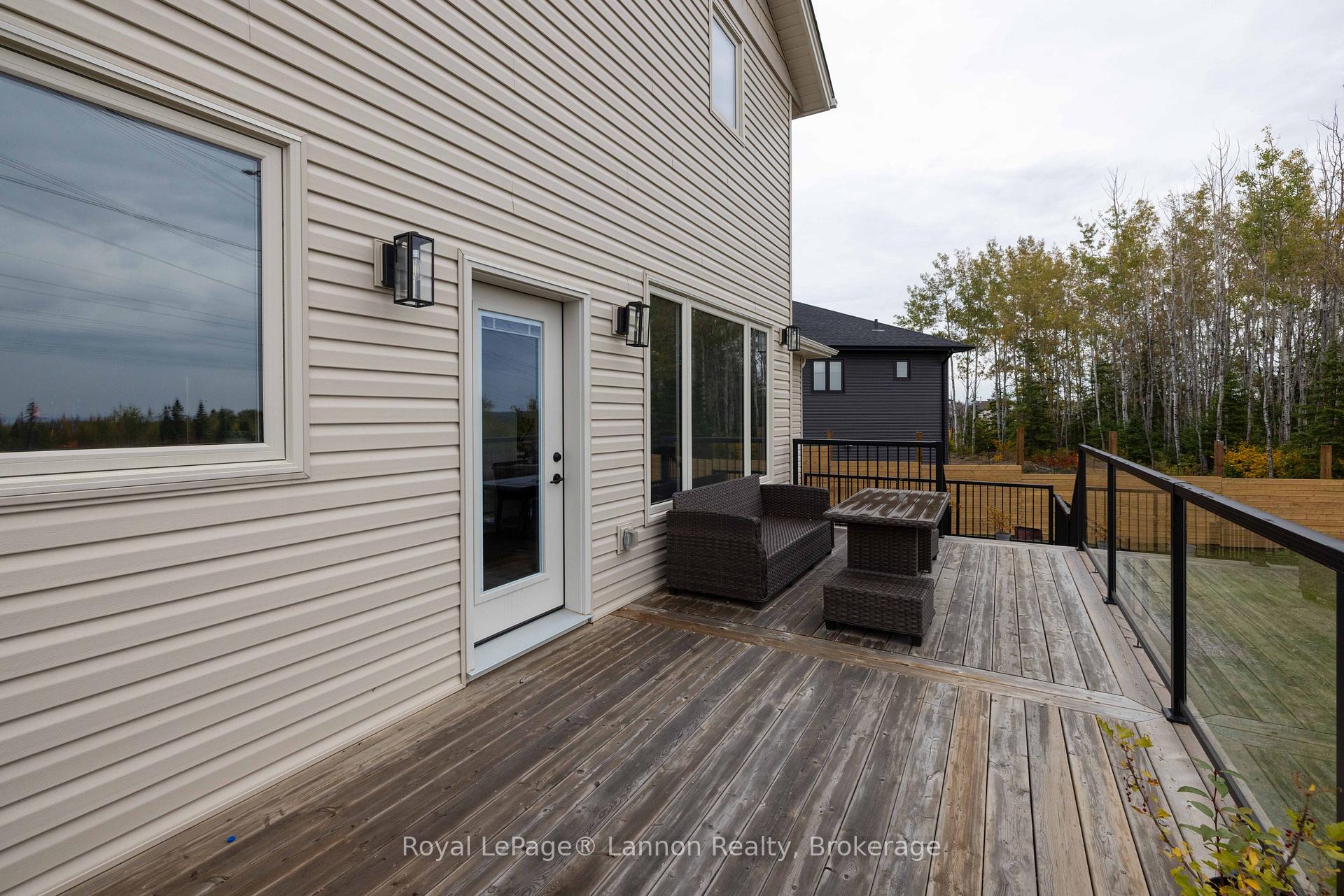 Photo 7 of 721 Topaz Place, Thunder Bay, Dawson Heights — HOMEH