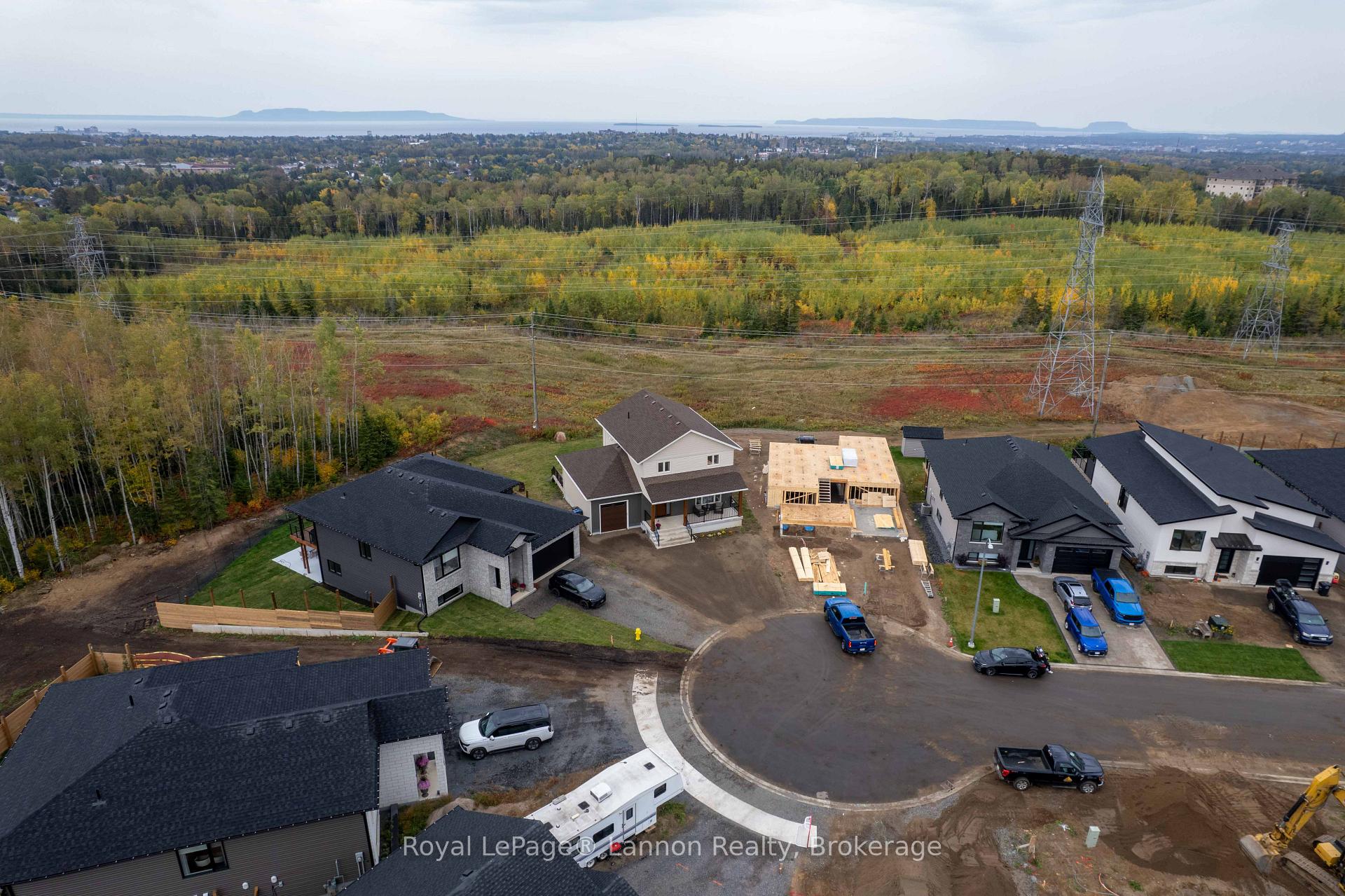 Photo 34 of 721 Topaz Place, Thunder Bay, Dawson Heights — HOMEH