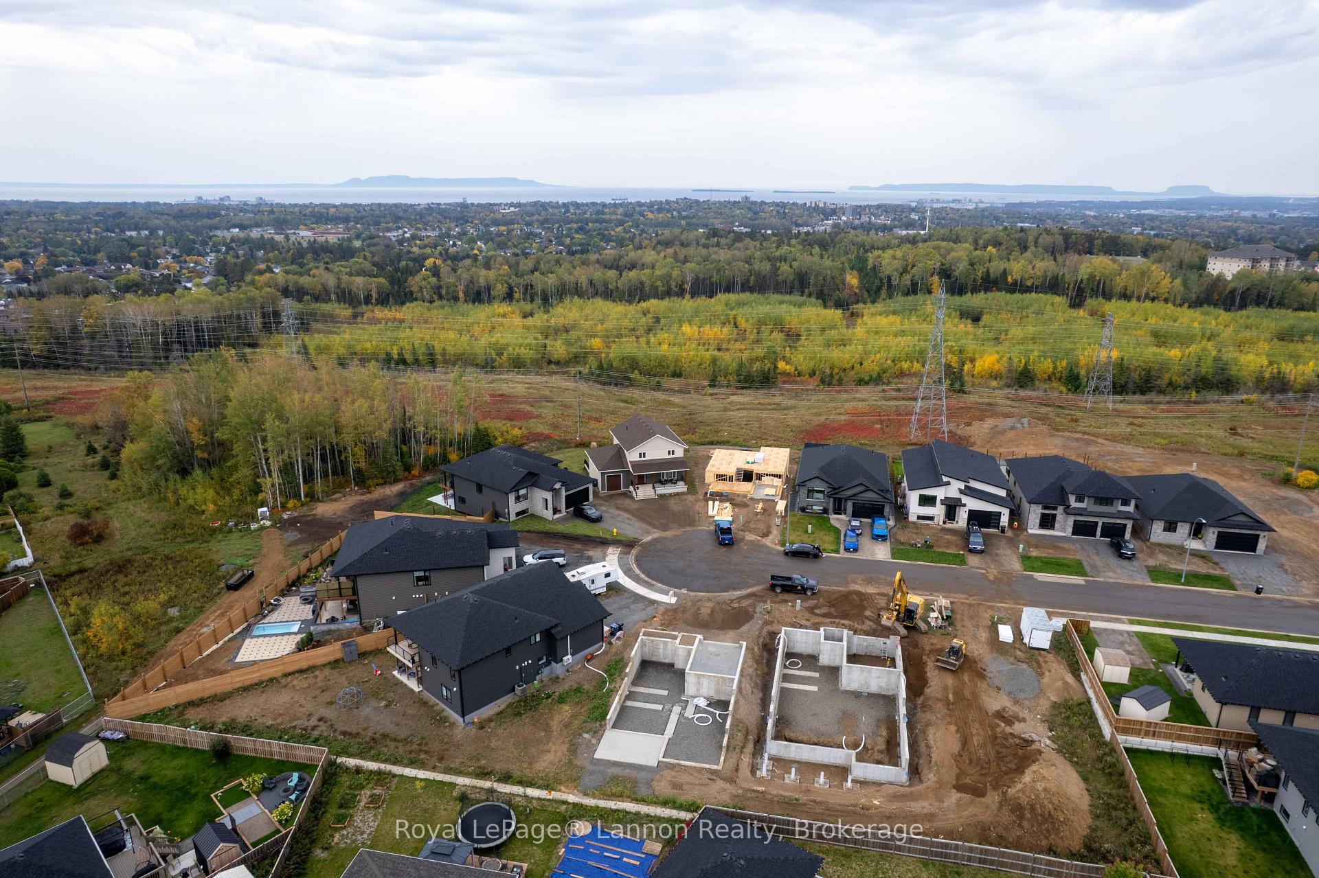 Photo 35 of 721 Topaz Place, Thunder Bay, Dawson Heights — HOMEH