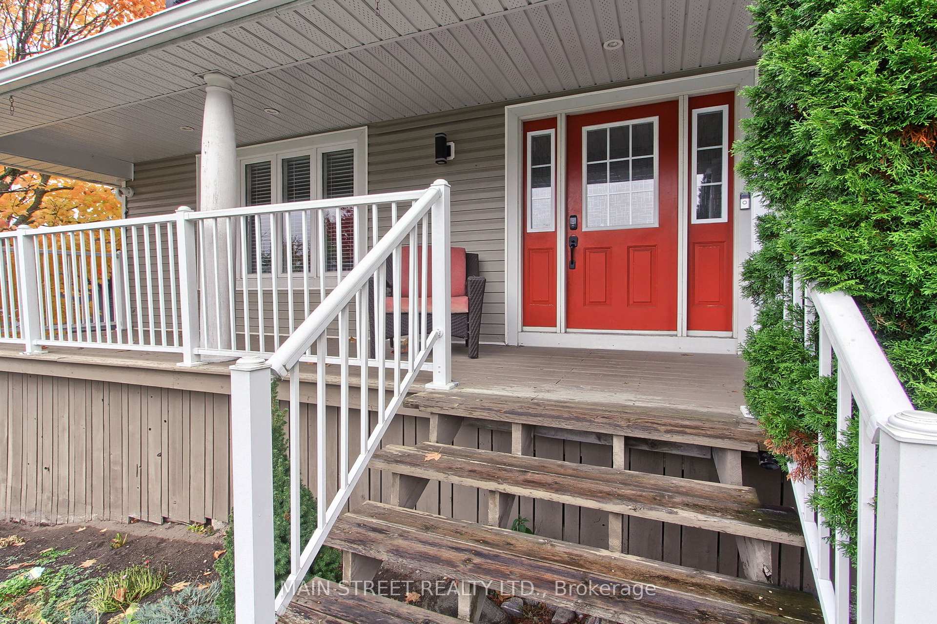 Photo 3 of 276 Crawford Street, Barrie, Ardagh — HOMEH