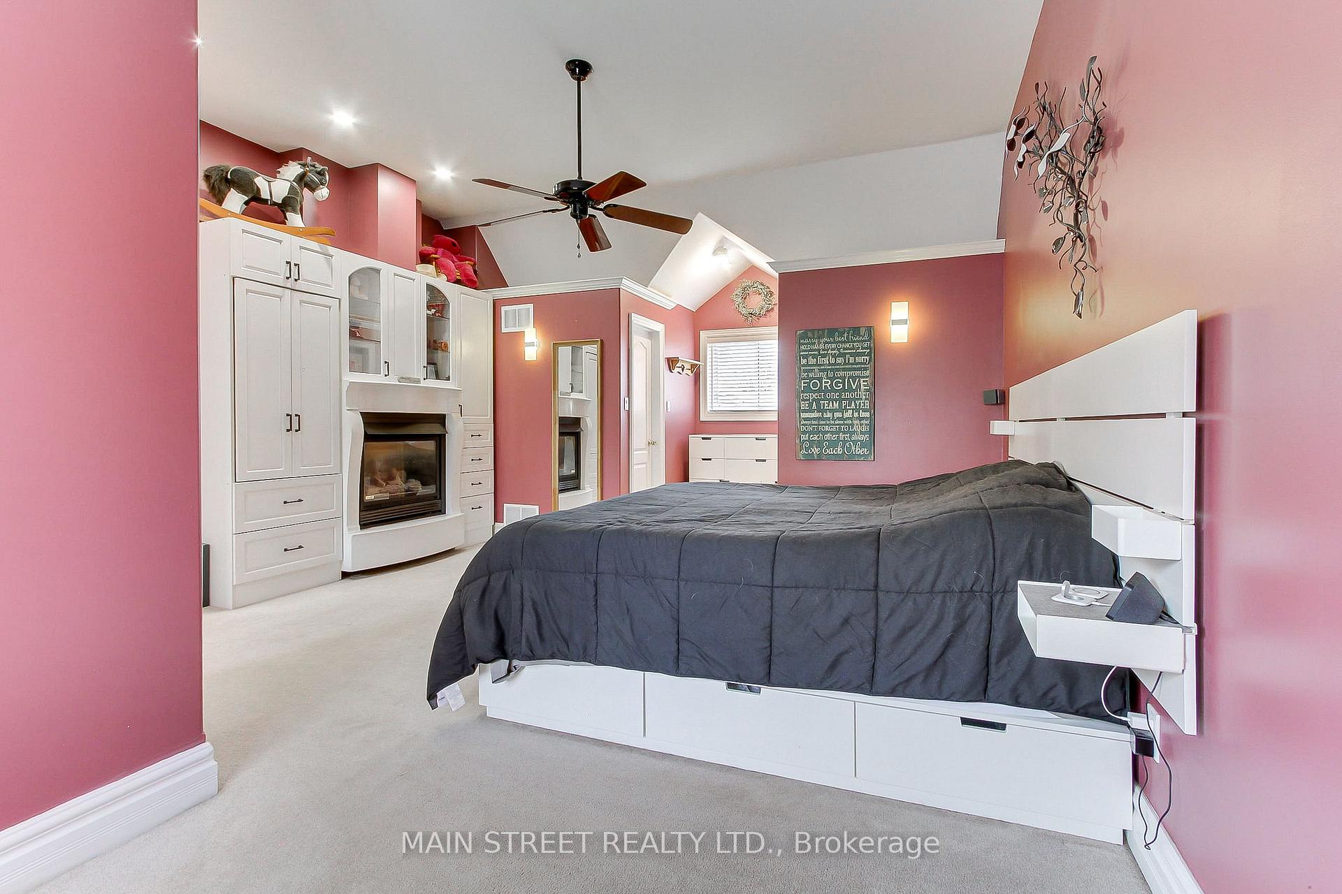 Photo 13 of 276 Crawford Street, Barrie, Ardagh — HOMEH