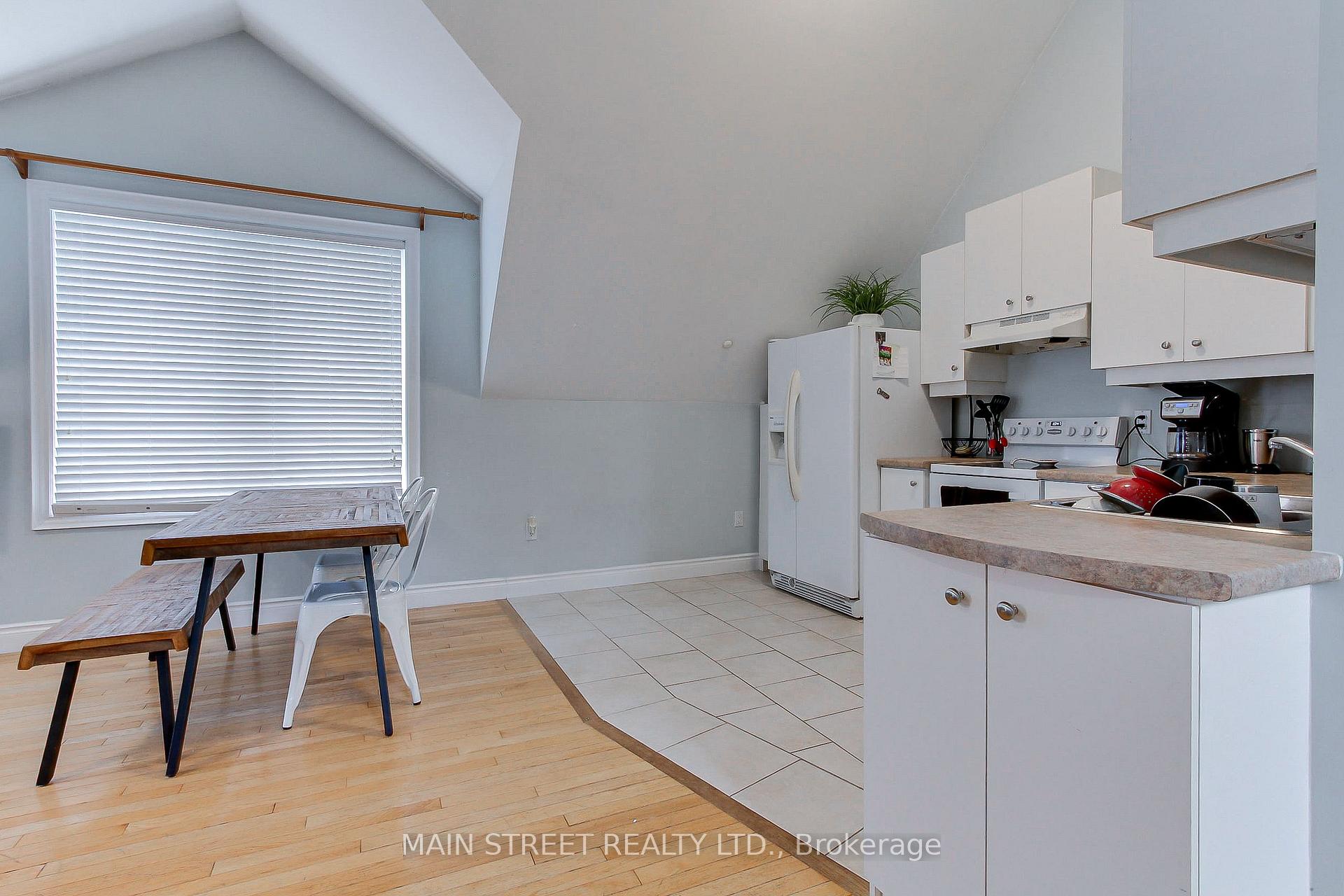 Photo 25 of 276 Crawford Street, Barrie, Ardagh — HOMEH