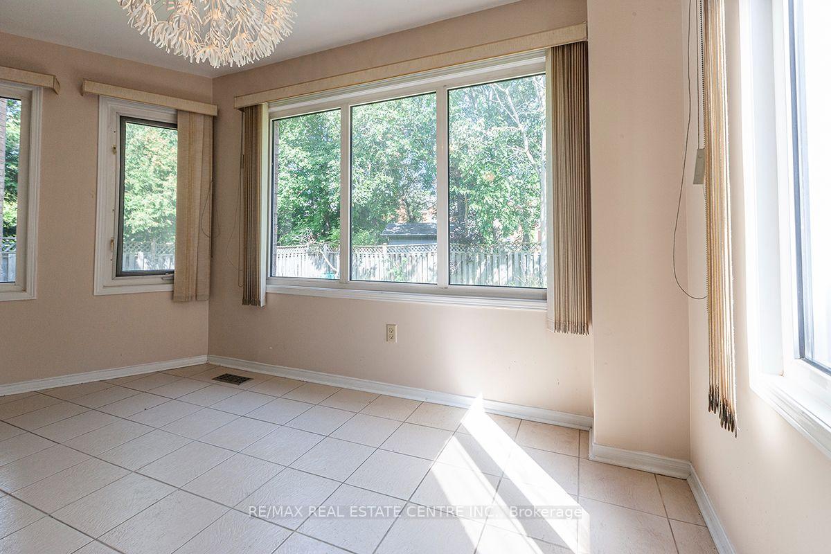 Photo 16 of 3679 Loyalist Drive, Mississauga, Erin Mills — HOMEH