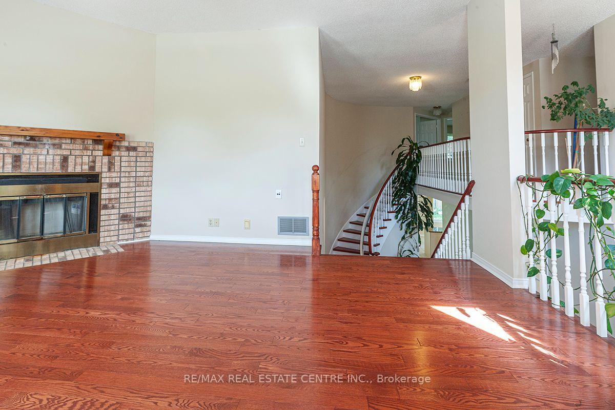 Photo 29 of 3679 Loyalist Drive, Mississauga, Erin Mills — HOMEH