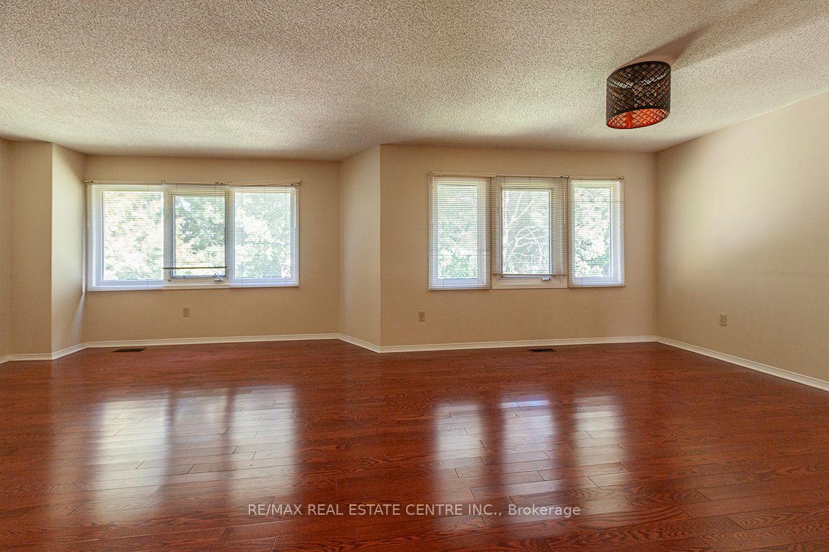 Photo 31 of 3679 Loyalist Drive, Mississauga, Erin Mills — HOMEH