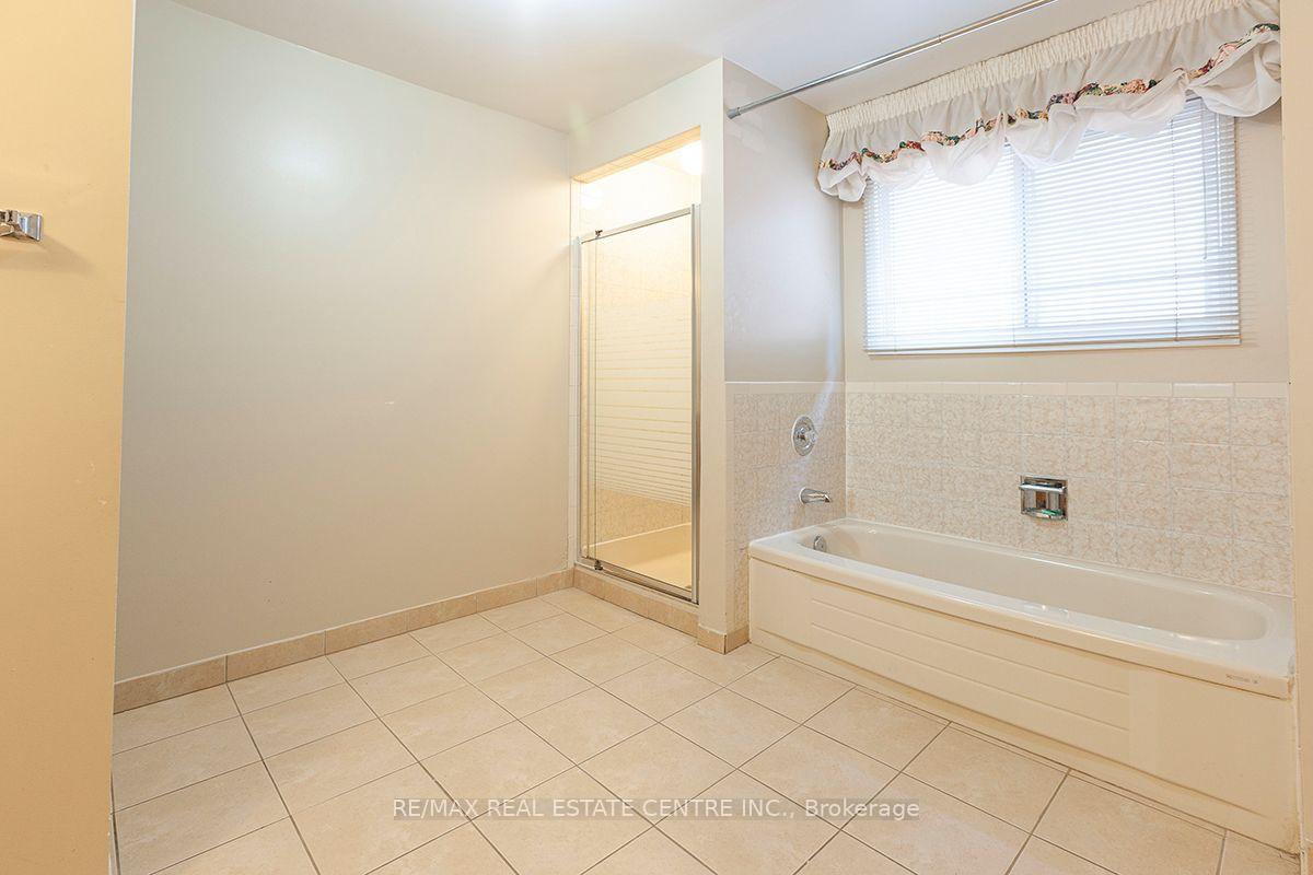 Photo 35 of 3679 Loyalist Drive, Mississauga, Erin Mills — HOMEH