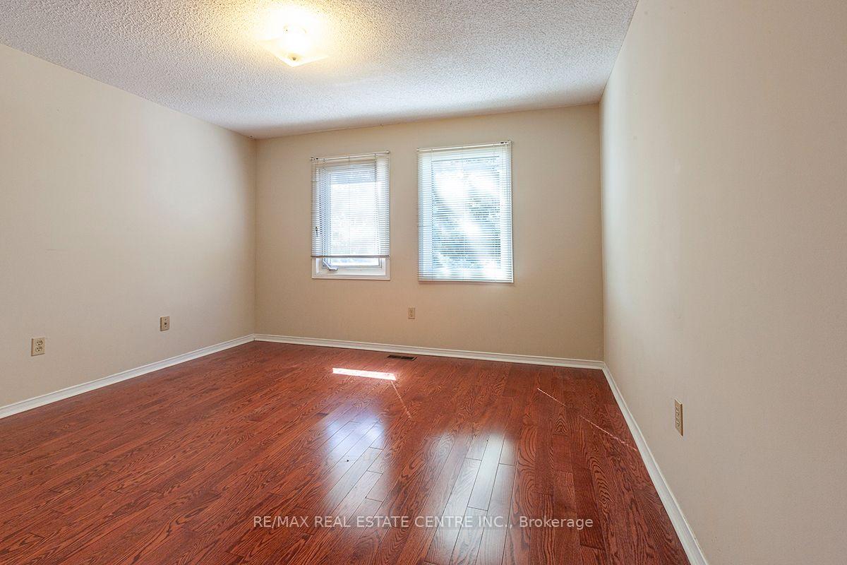 Photo 42 of 3679 Loyalist Drive, Mississauga, Erin Mills — HOMEH