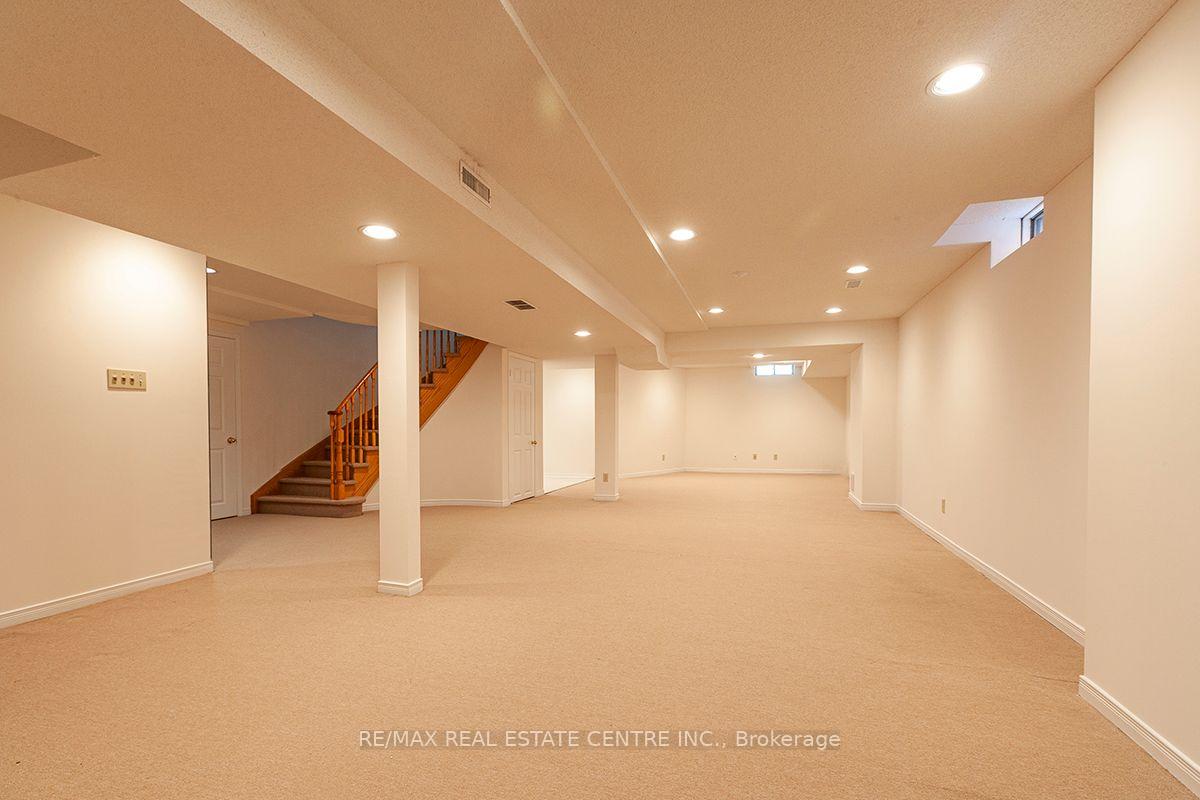 Photo 47 of 3679 Loyalist Drive, Mississauga, Erin Mills — HOMEH