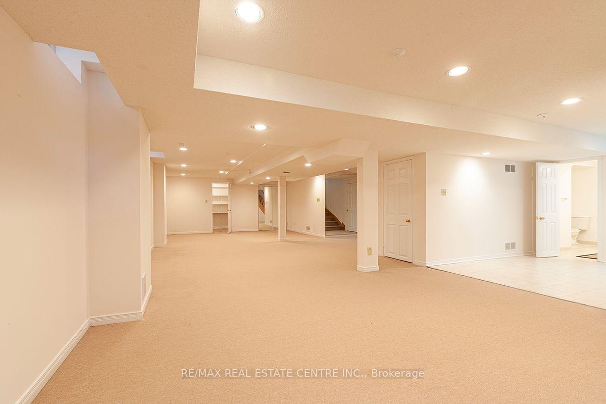Photo 48 of 3679 Loyalist Drive, Mississauga, Erin Mills — HOMEH