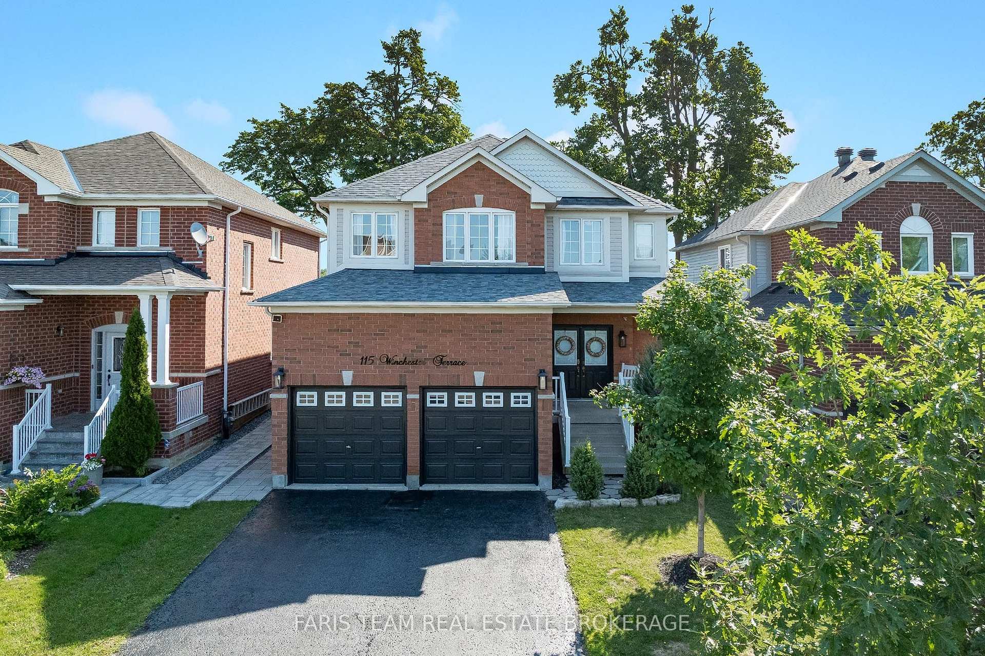 Photo 3 of 115 Winchester Terrace, Barrie, Rural Barrie Southeast — HOMEH