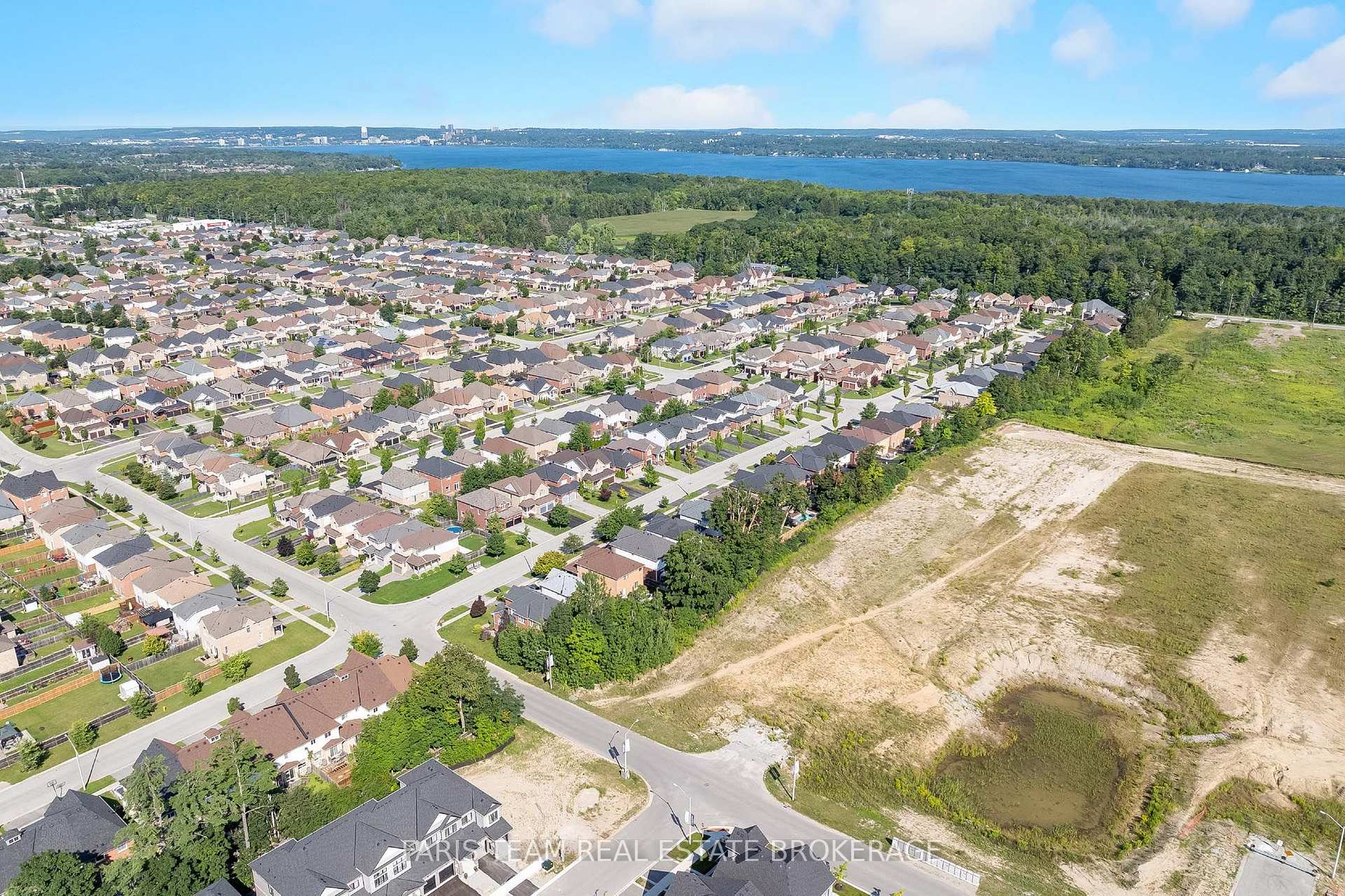 Photo 44 of 115 Winchester Terrace, Barrie, Rural Barrie Southeast — HOMEH