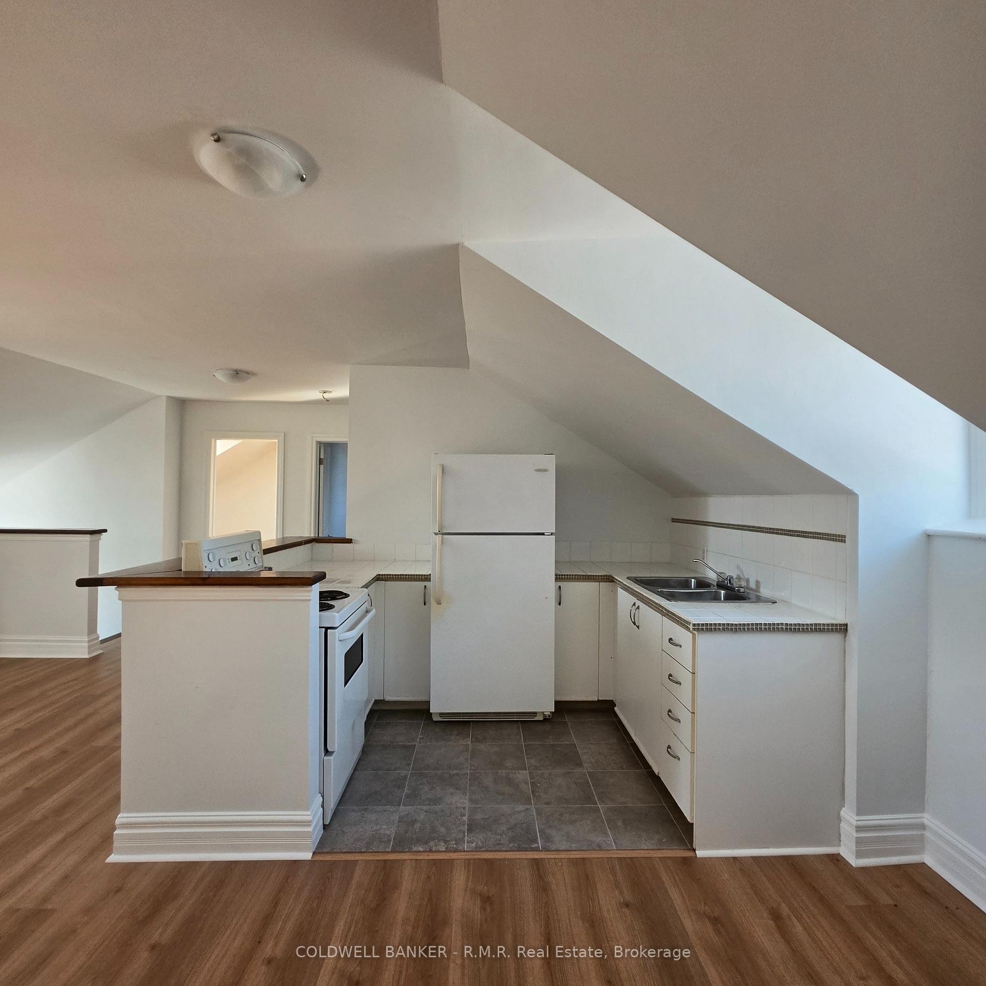 Photo 5 of Unit 2, 87 Albert Street, Cobourg — HOMEH