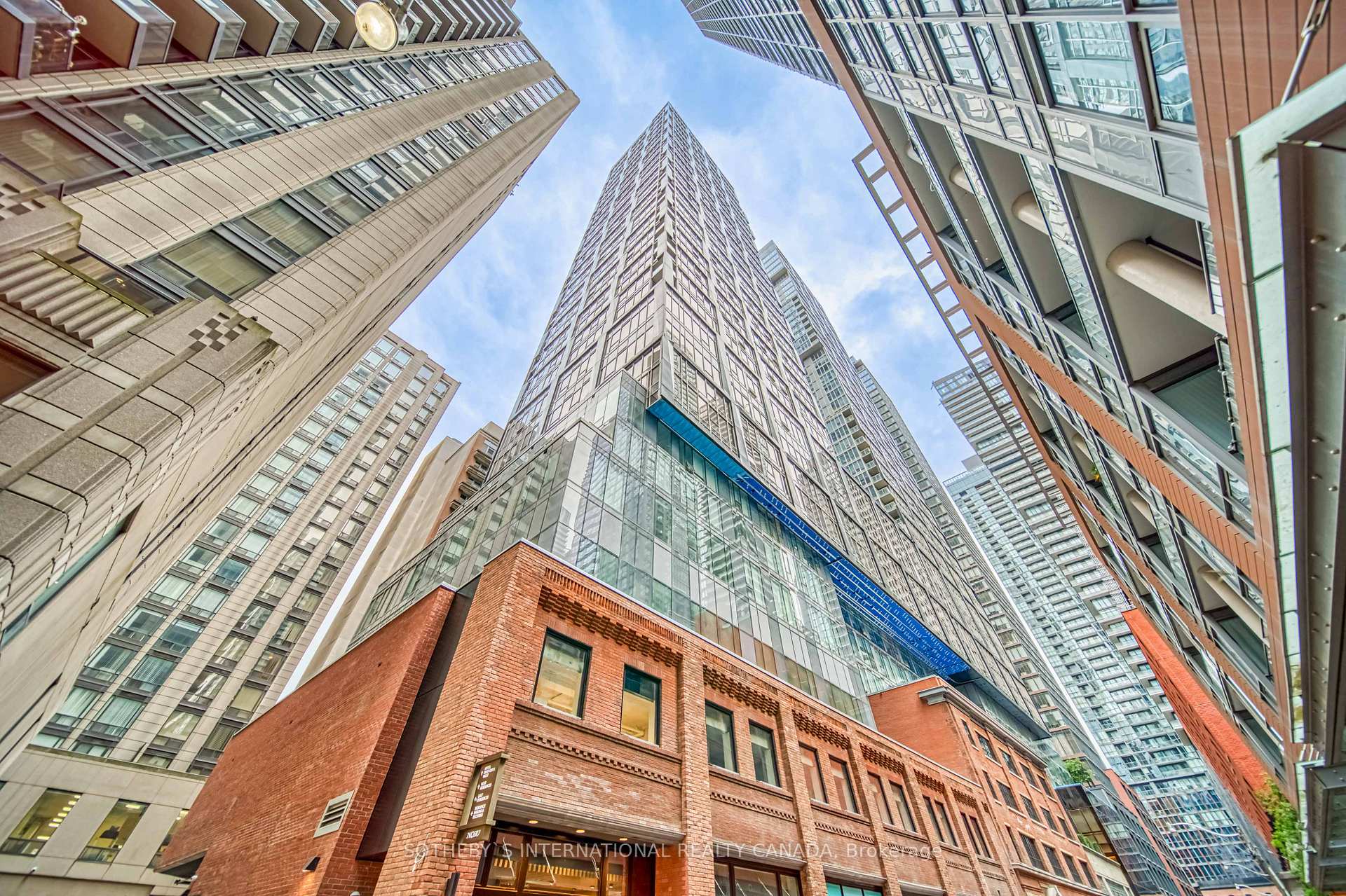 Photo 2 of Unit 4002, 15 Mercer Street, Toronto, Waterfront Communities — HOMEH
