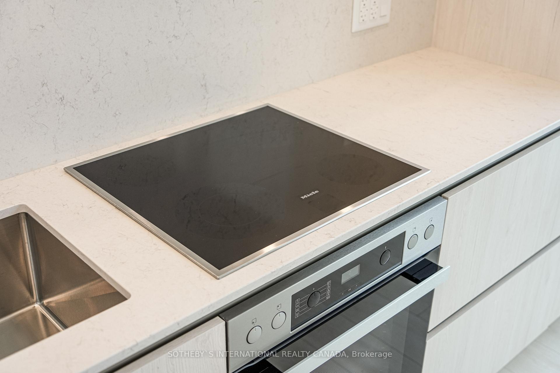 Photo 8 of Unit 4002, 15 Mercer Street, Toronto, Waterfront Communities — HOMEH