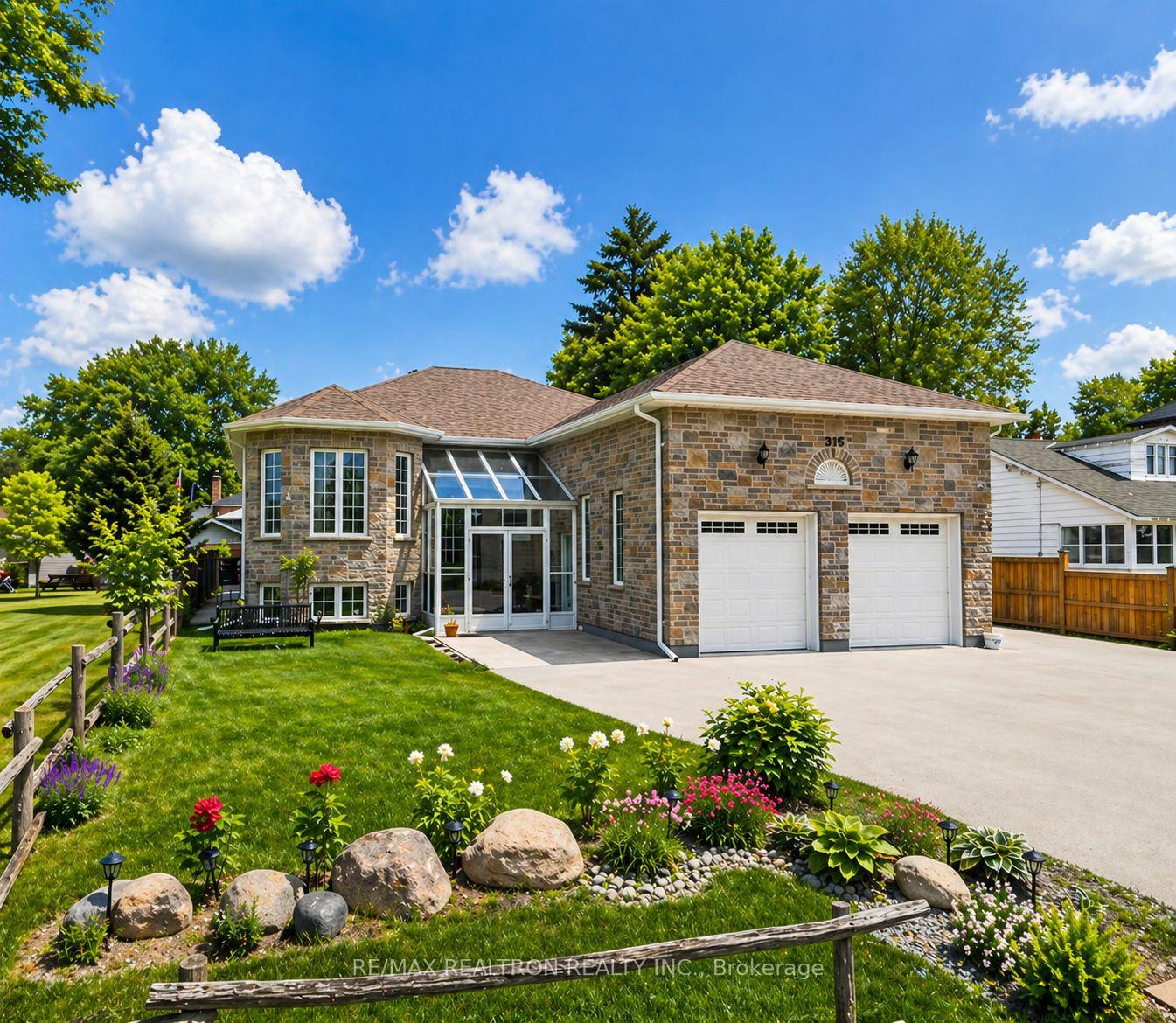 Photo of 815 Churchill Lane