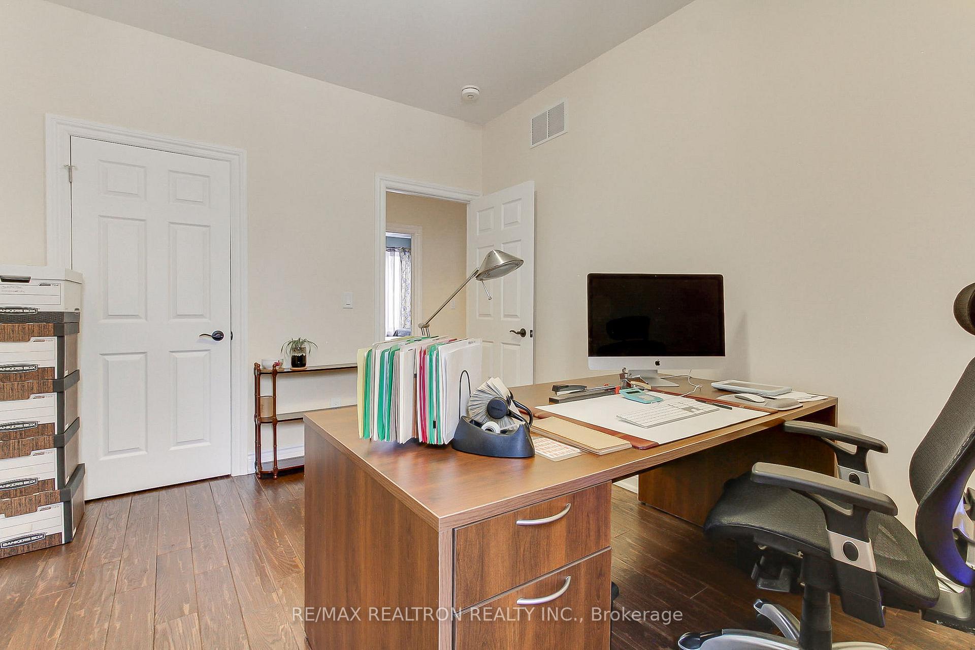 Photo 30 of 815 Churchill Lane, Georgina, Historic Lakeshore Communities — HOMEH