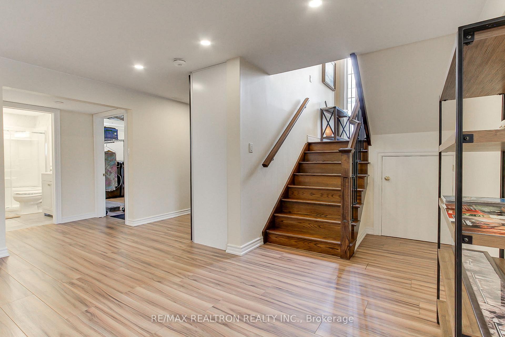 Photo 35 of 815 Churchill Lane, Georgina, Historic Lakeshore Communities — HOMEH