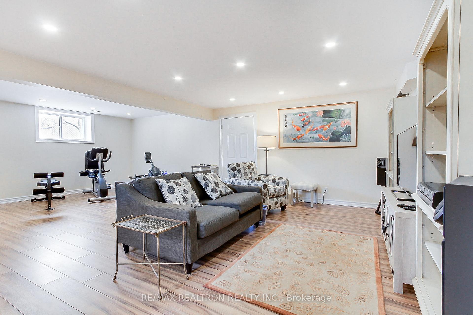 Photo 37 of 815 Churchill Lane, Georgina, Historic Lakeshore Communities — HOMEH