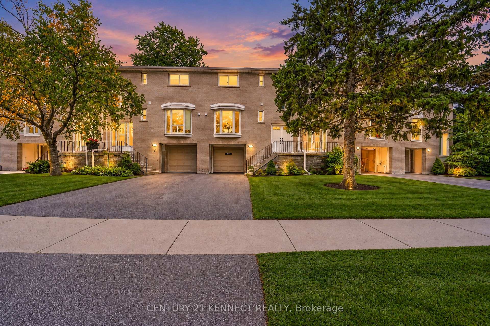 Photo 2 of Unit 103, 65 Rameau Drive, North York, Hillcrest Village — HOMEH