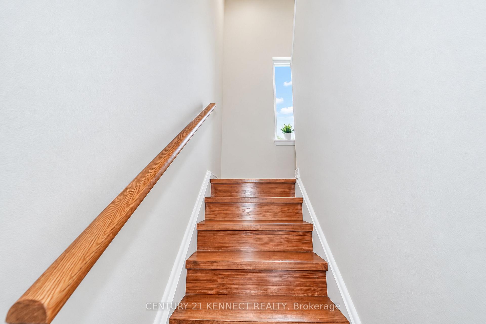 Photo 10 of Unit 103, 65 Rameau Drive, North York, Hillcrest Village — HOMEH