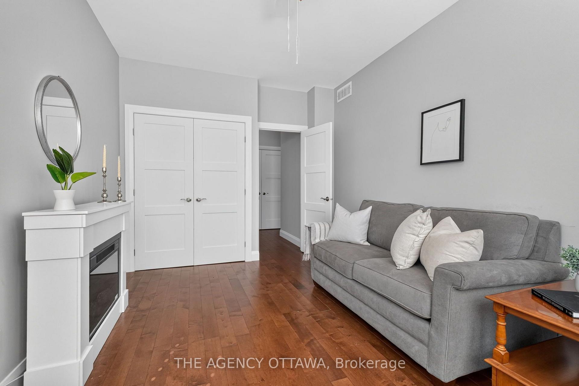 Photo 10 of 111 Bartlett Private, Ottawa, Hunt Club/Western Community — HOMEH