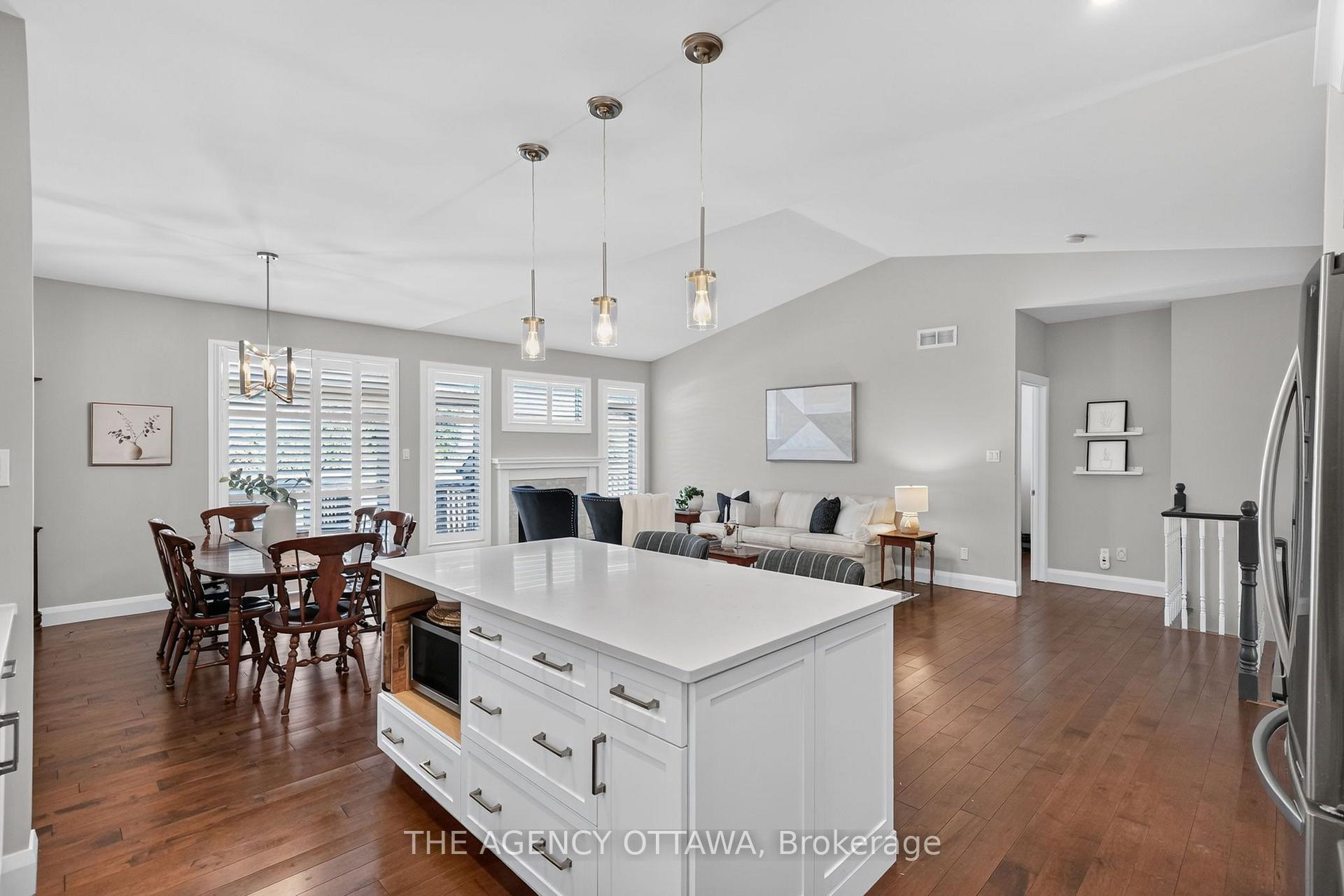 Photo 23 of 111 Bartlett Private, Ottawa, Hunt Club/Western Community — HOMEH