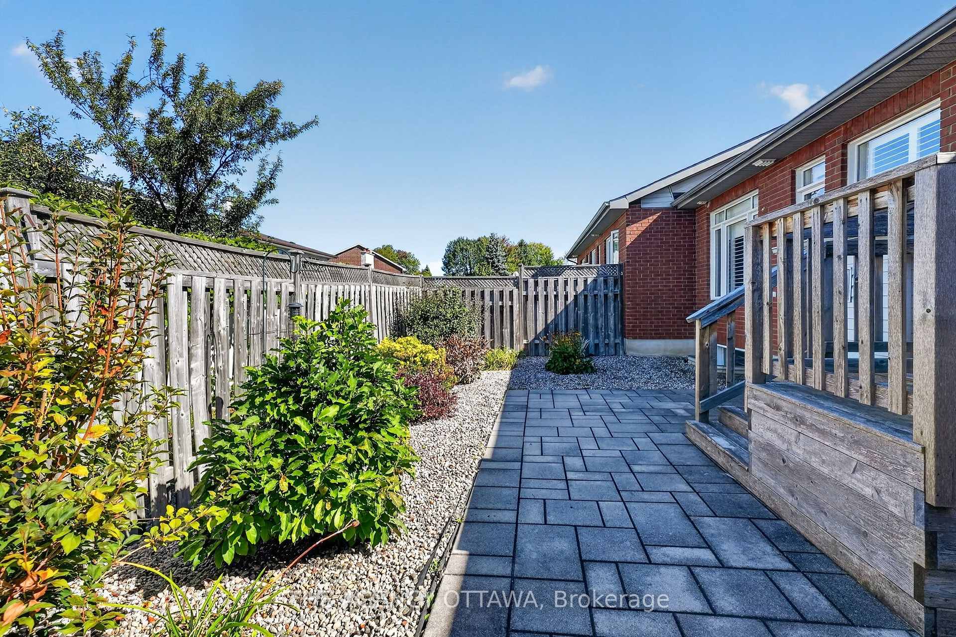 Photo 42 of 111 Bartlett Private, Ottawa, Hunt Club/Western Community — HOMEH