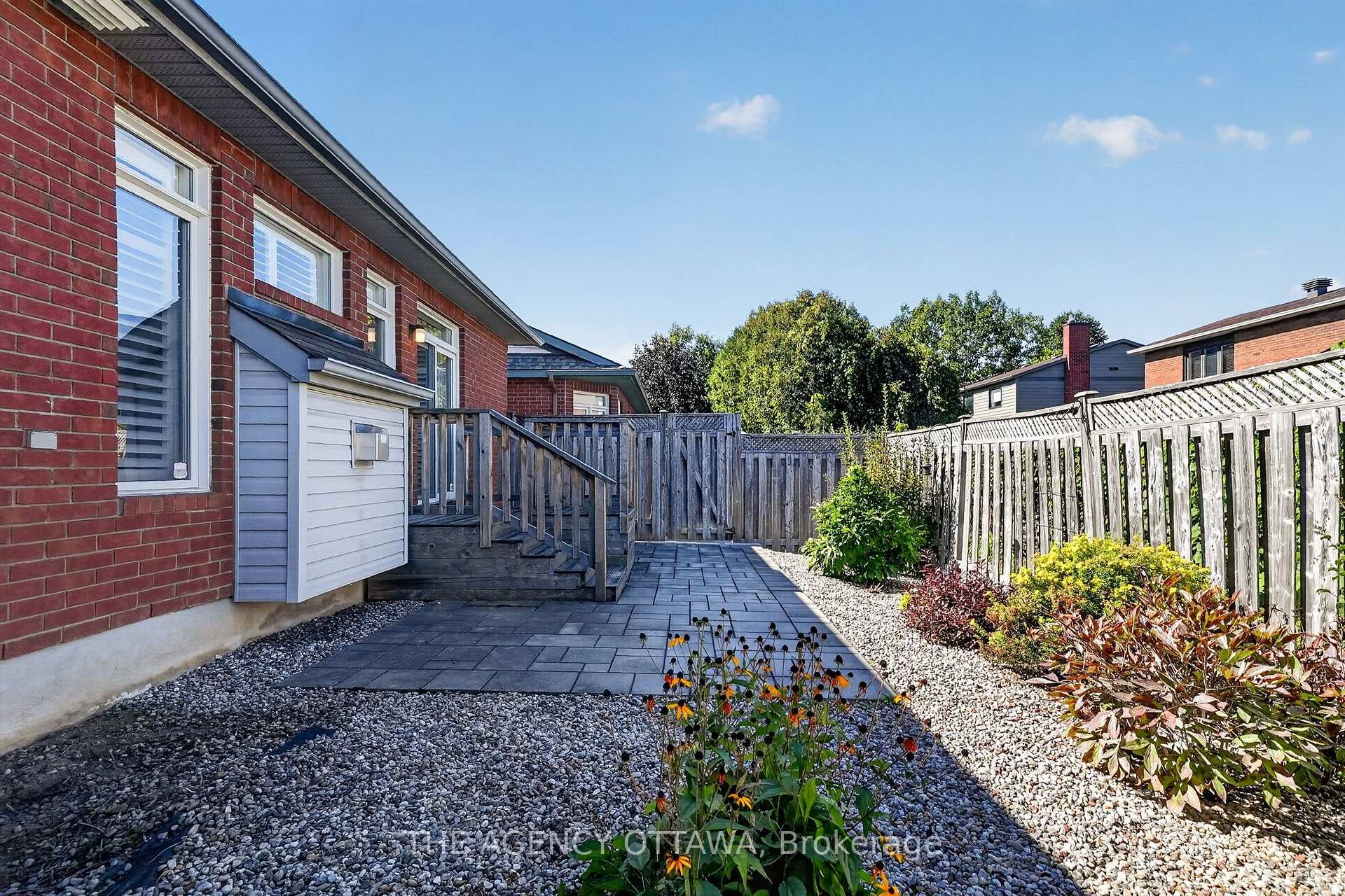 Photo 45 of 111 Bartlett Private, Ottawa, Hunt Club/Western Community — HOMEH
