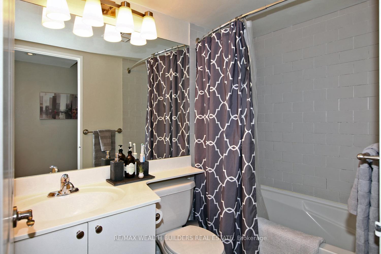 Photo 21 of Unit 1504, 230 King Street E, Toronto, Moss Park — HOMEH