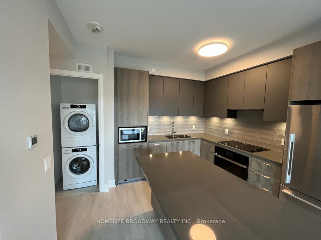 Photo 2 of Unit 817, 38 Water Walk Drive, Markham, Unionville — HOMEH