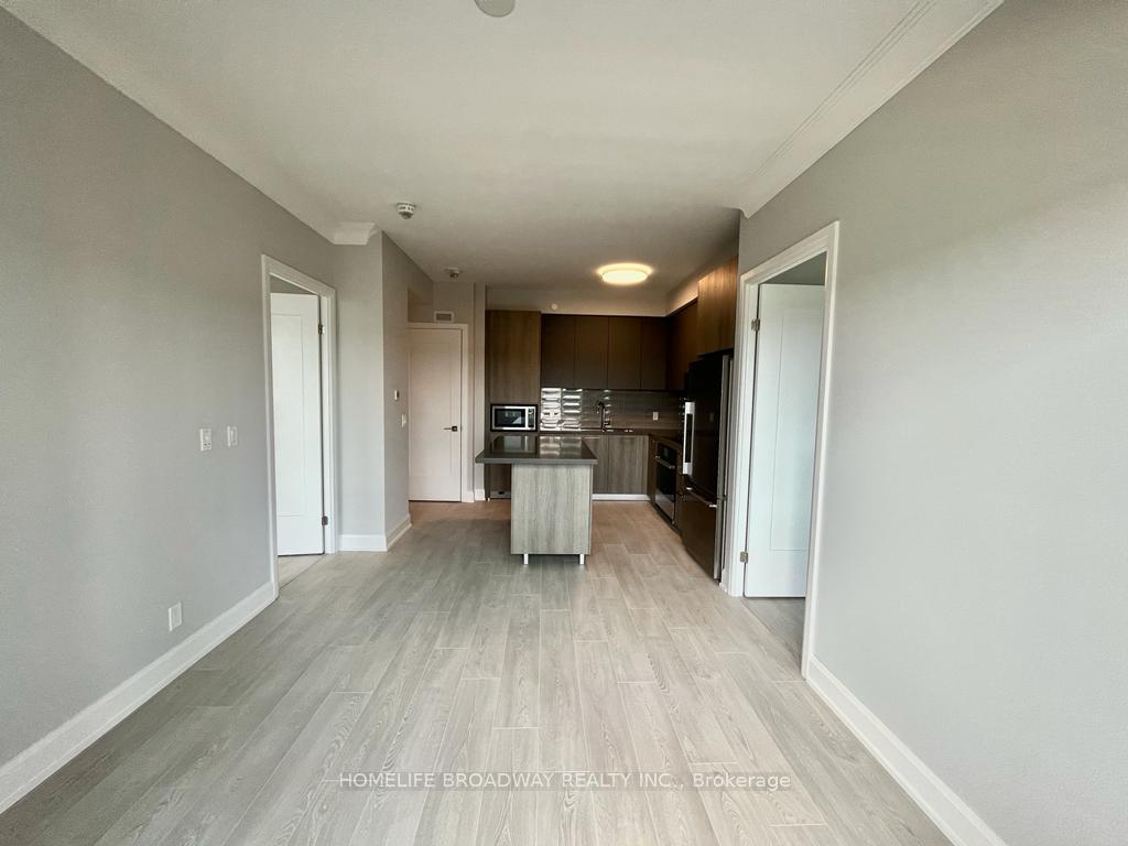 Photo 4 of Unit 817, 38 Water Walk Drive, Markham, Unionville — HOMEH