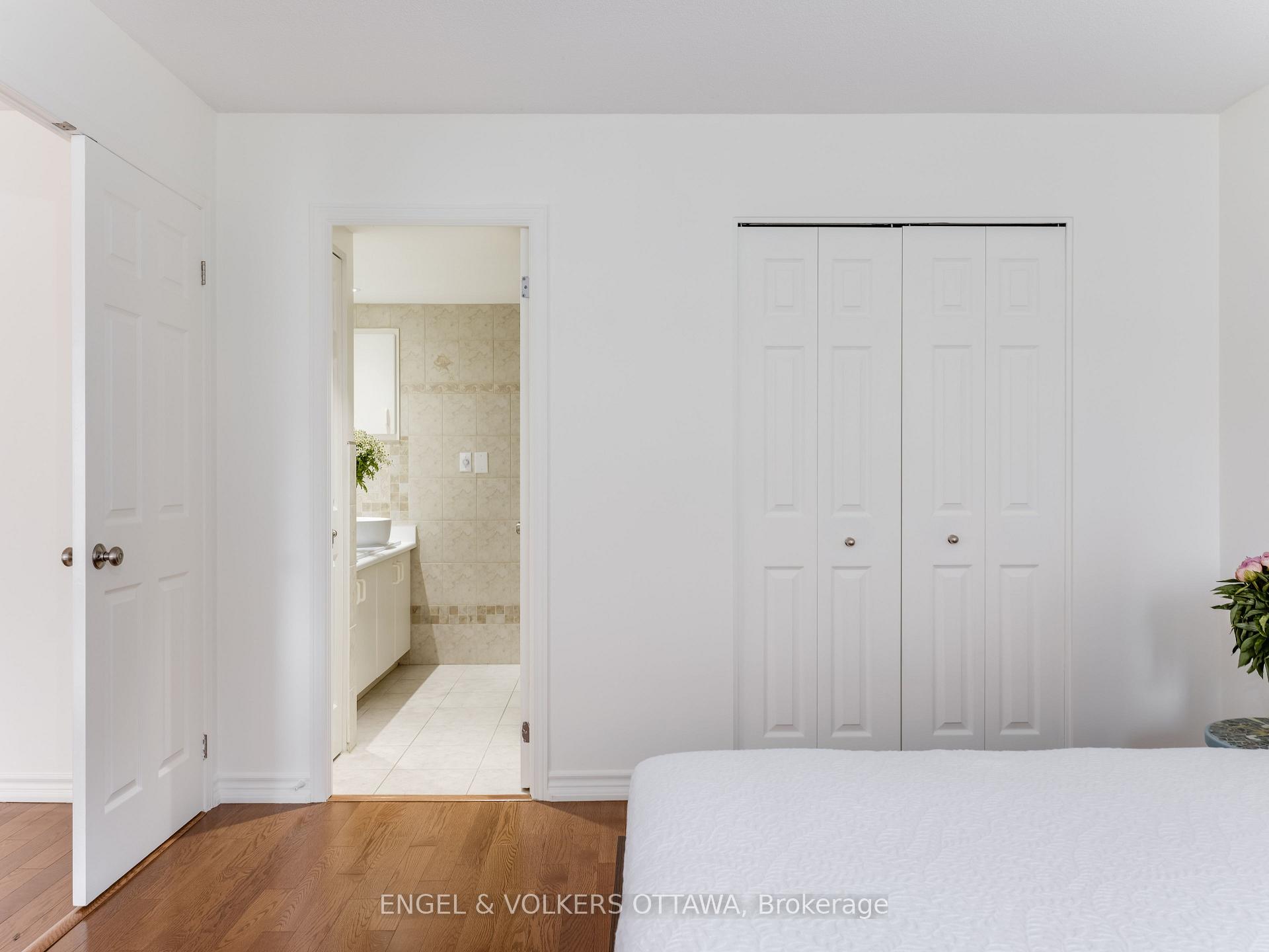 Photo 32 of Unit 212, 35 Murray Street, Ottawa, Lower Town/Byward Market — HOMEH