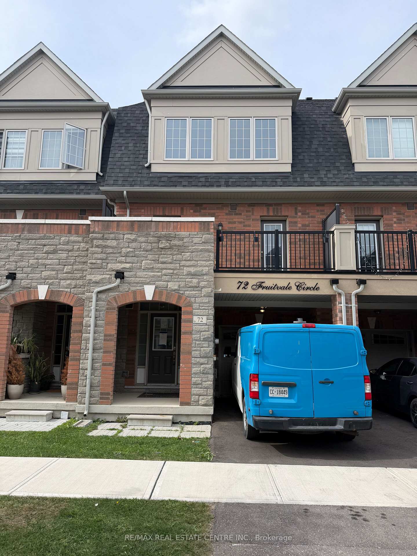 Photo 1 of 72 Fruitvale Circle, Brampton, Northwest Brampton — HOMEH