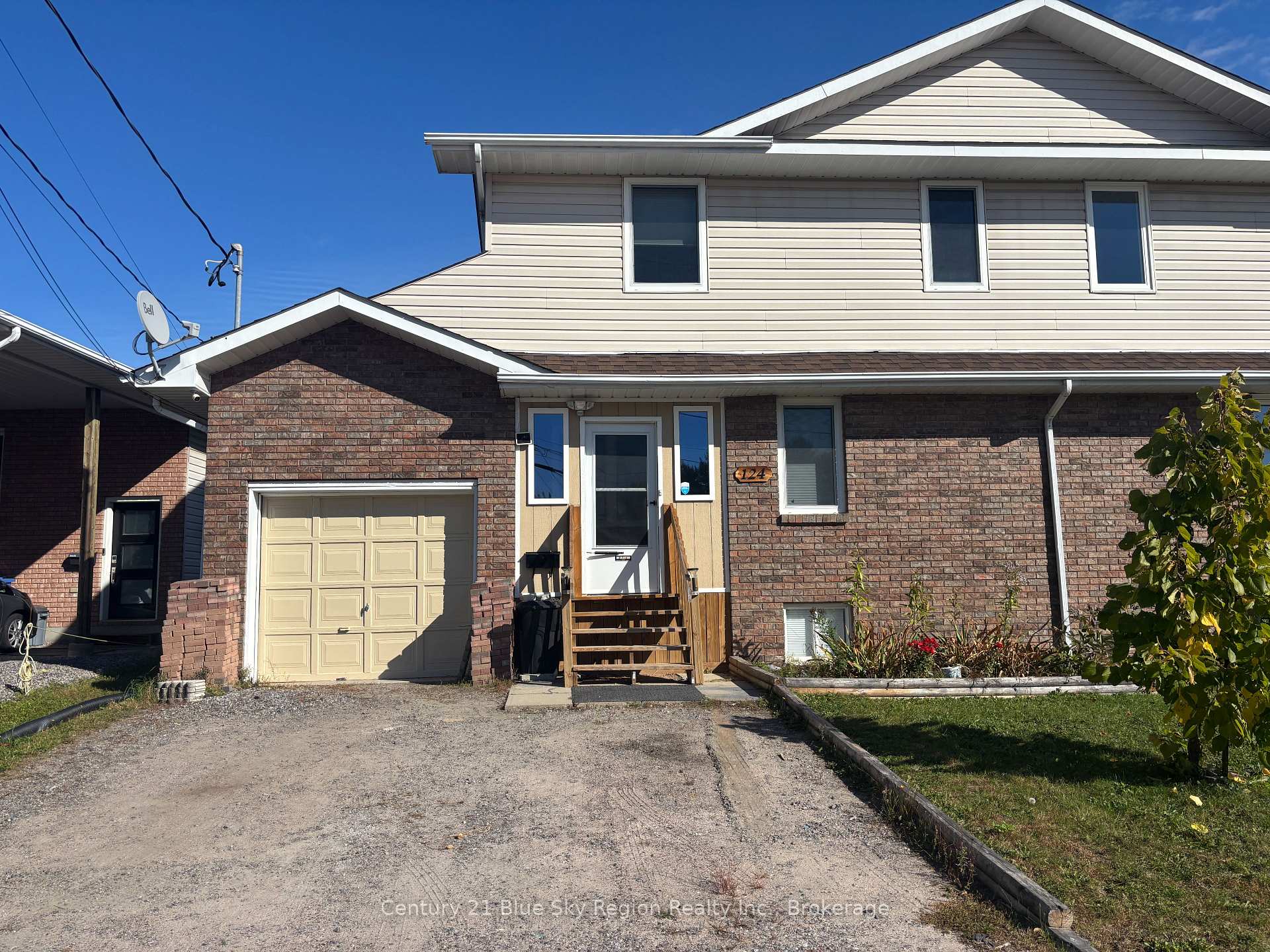 Photo 2 of 124 Johnston Road, North Bay, Widdifield — HOMEH