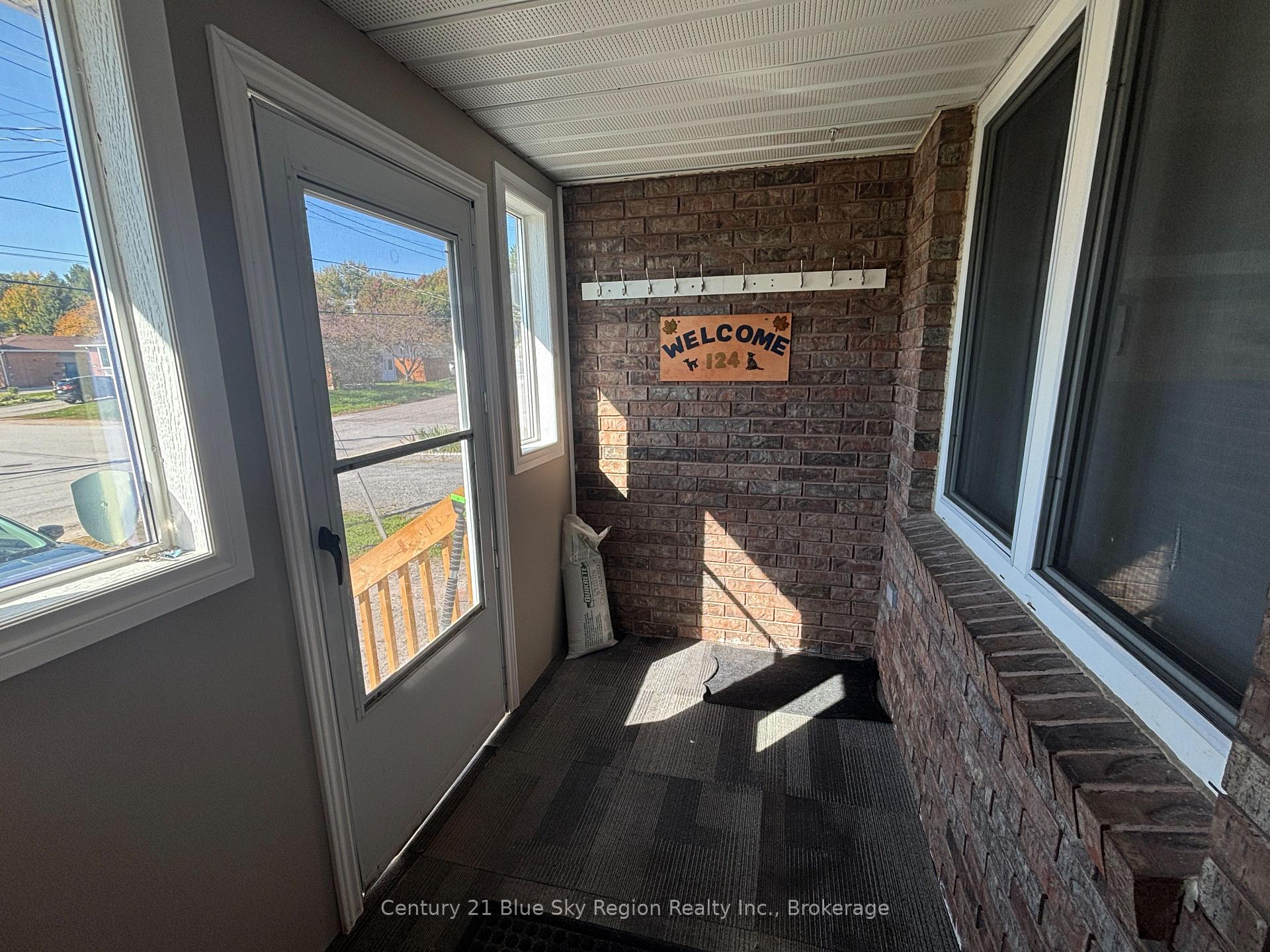 Photo 6 of 124 Johnston Road, North Bay, Widdifield — HOMEH