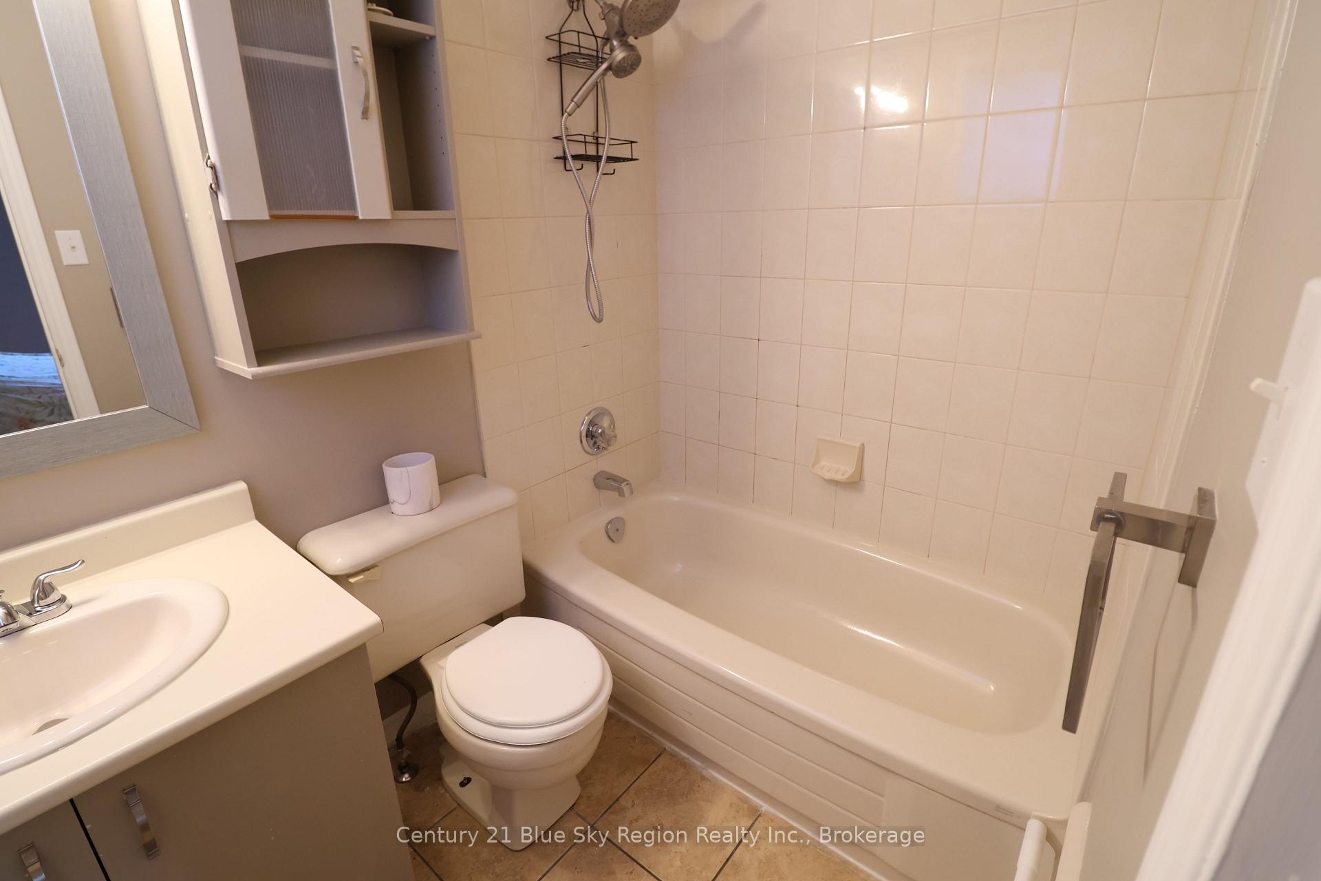 Photo 19 of 124 Johnston Road, North Bay, Widdifield — HOMEH
