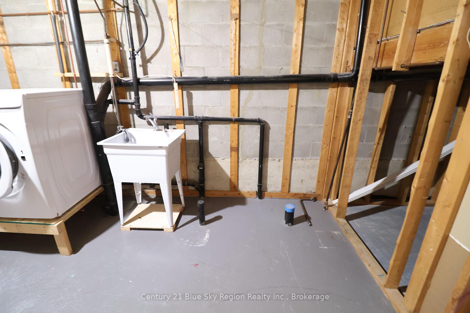 Photo 36 of 124 Johnston Road, North Bay, Widdifield — HOMEH
