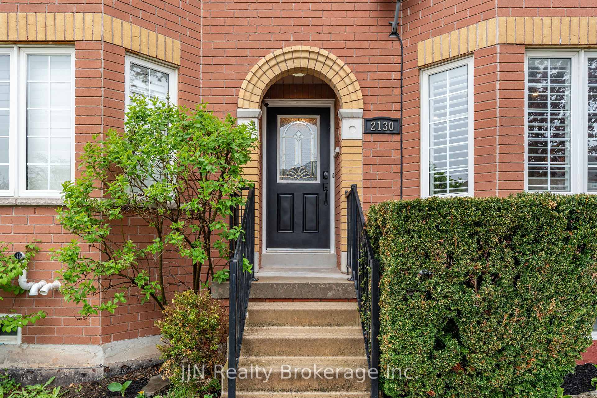 Photo 6 of 2130 Forest Gate Parkway, Oakville, West Oak Trails — HOMEH