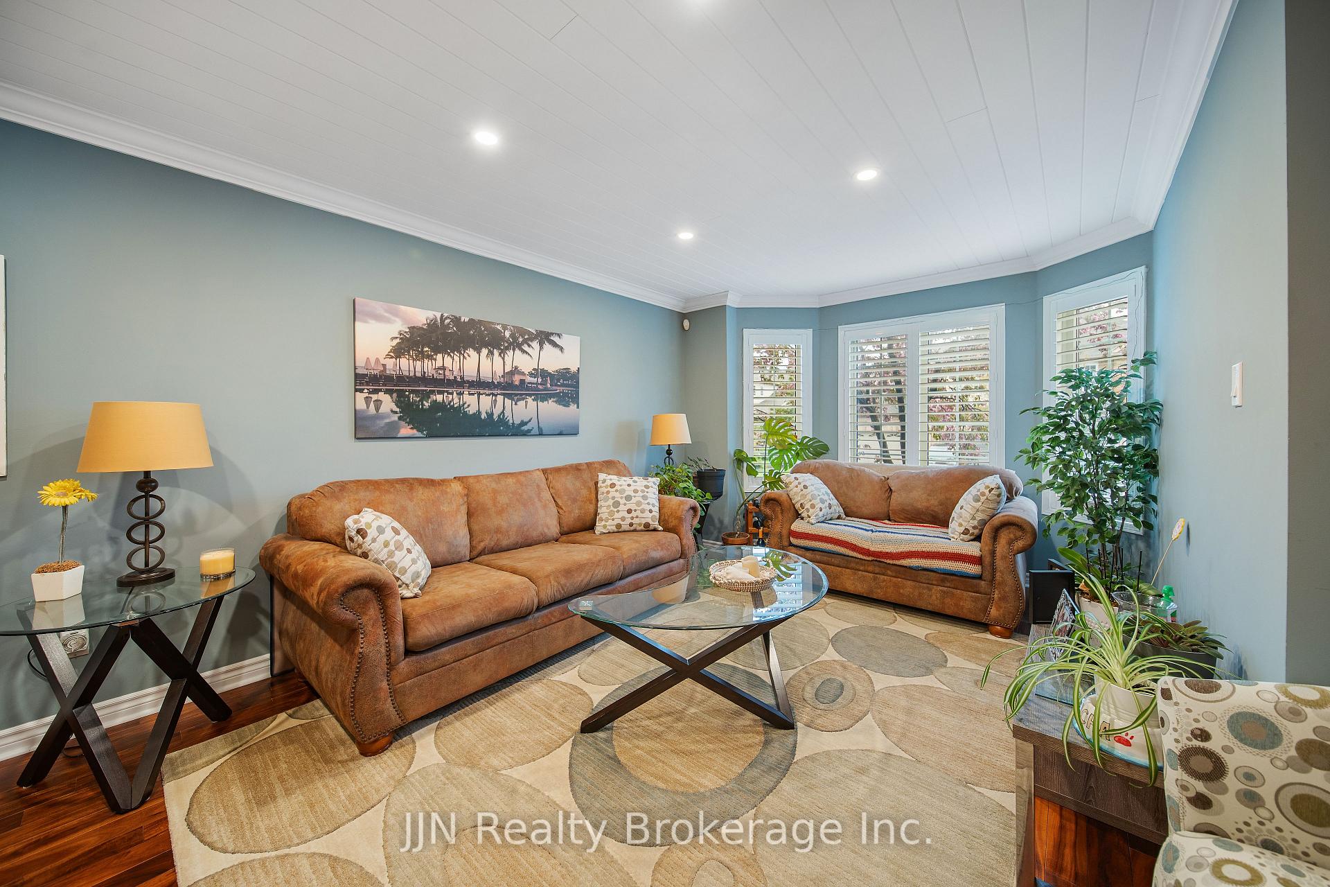 Photo 11 of 2130 Forest Gate Parkway, Oakville, West Oak Trails — HOMEH
