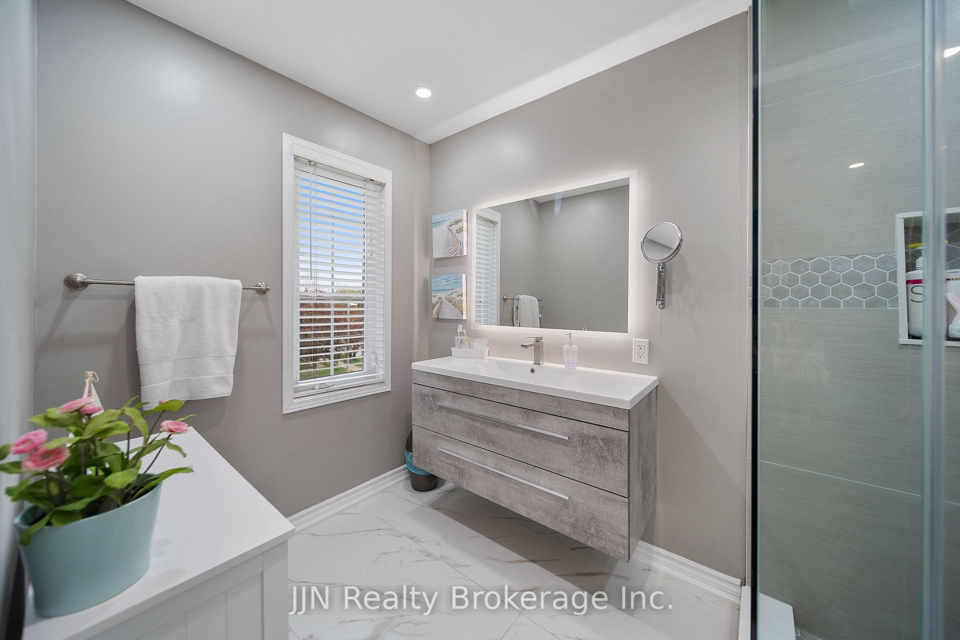 Photo 26 of 2130 Forest Gate Parkway, Oakville, West Oak Trails — HOMEH